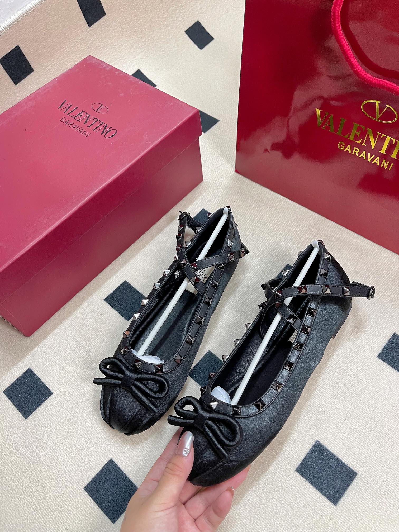 V-NO New satin ballet shoes in early autumn