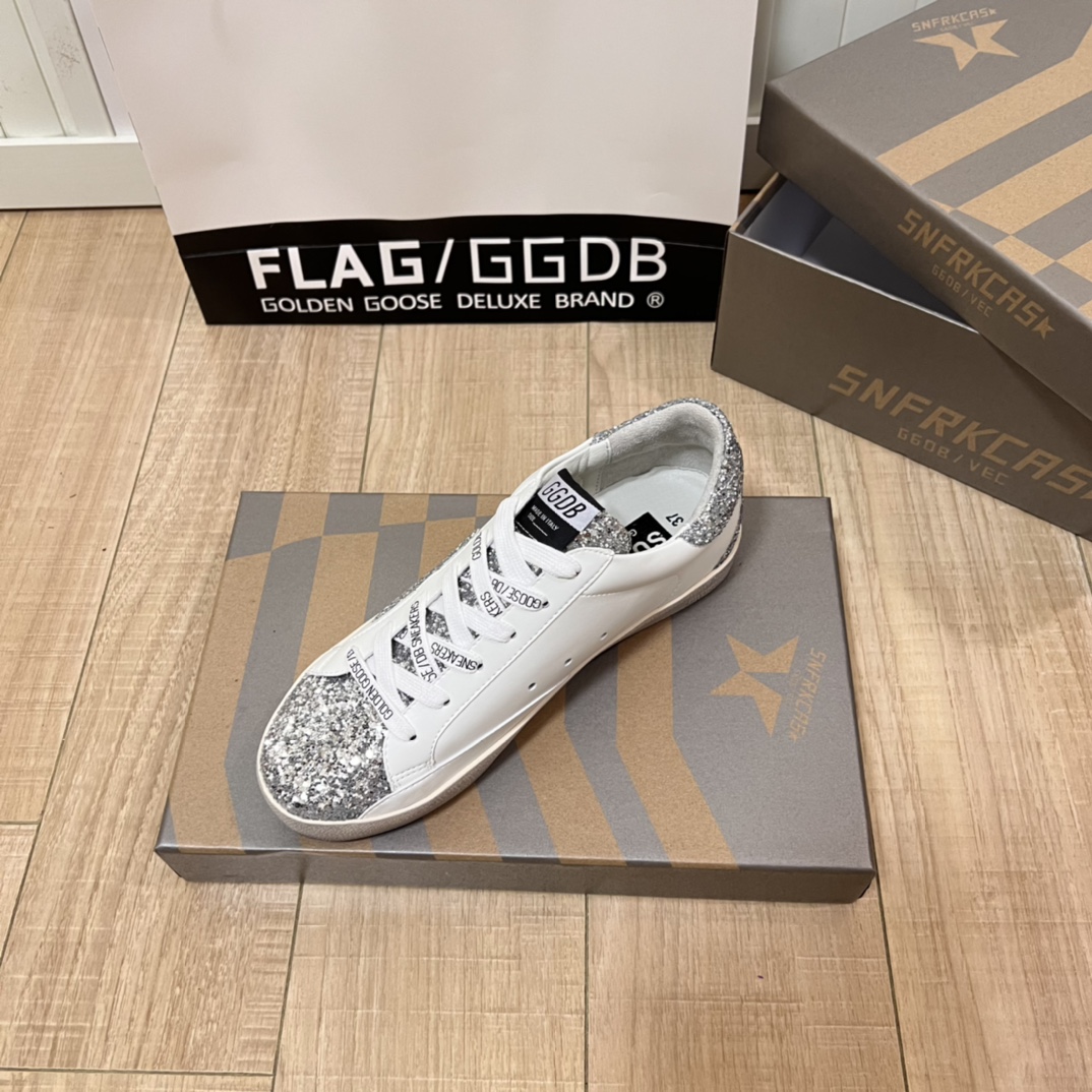 GGDB Upgraded version of small dirty shoes with new.