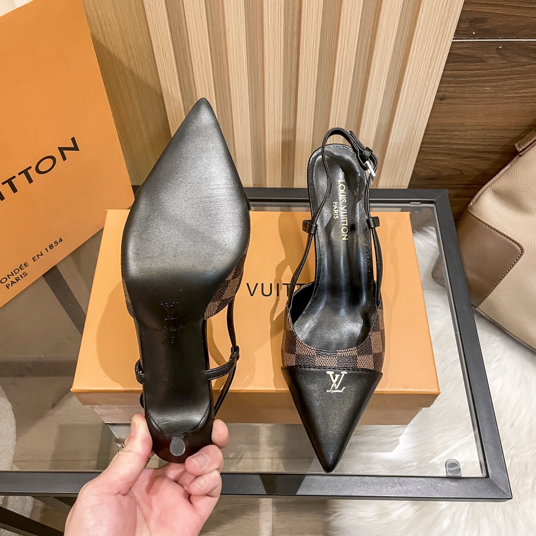 L-V New pointed reading sandals 8 cm