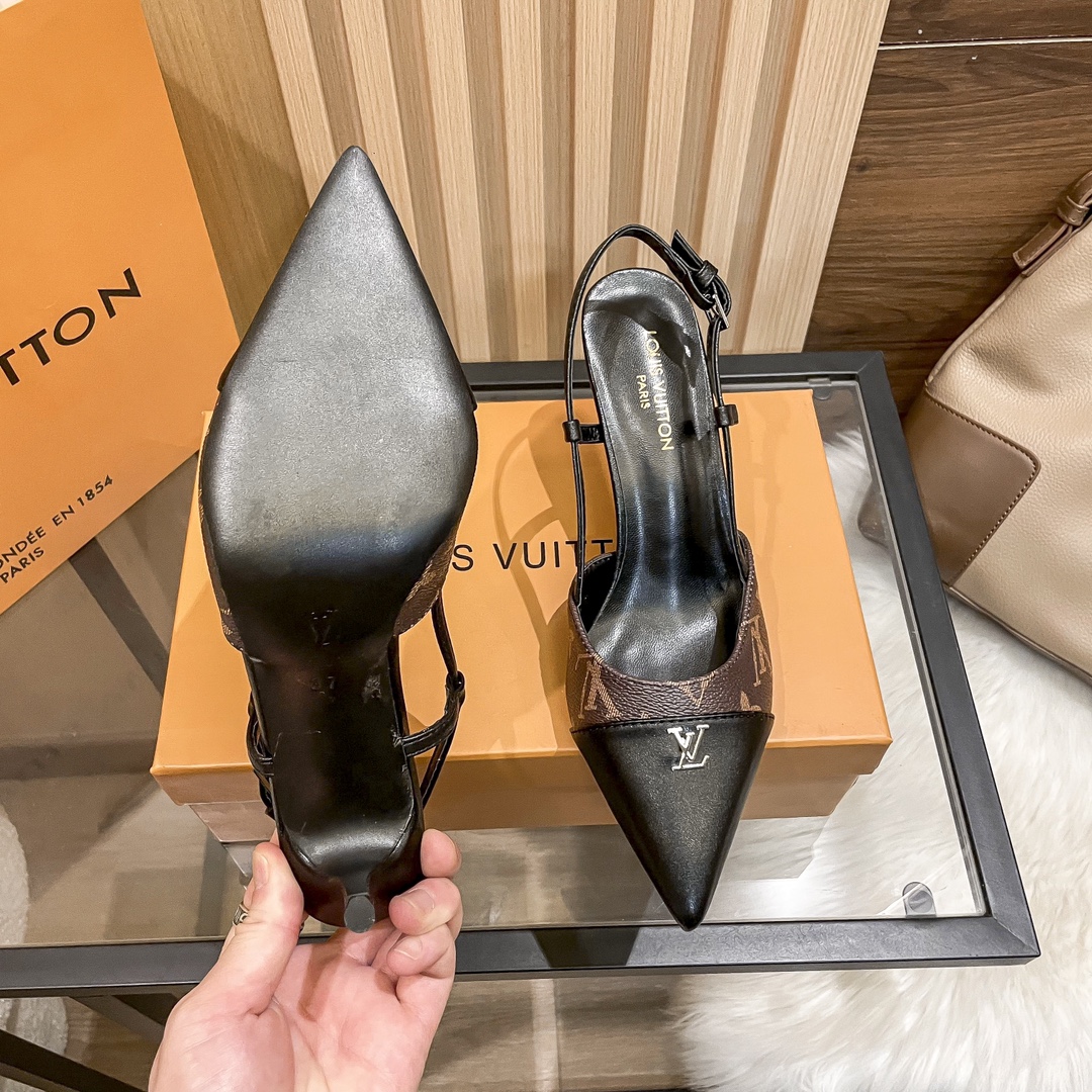 L-V New pointed reading sandals 8 cm