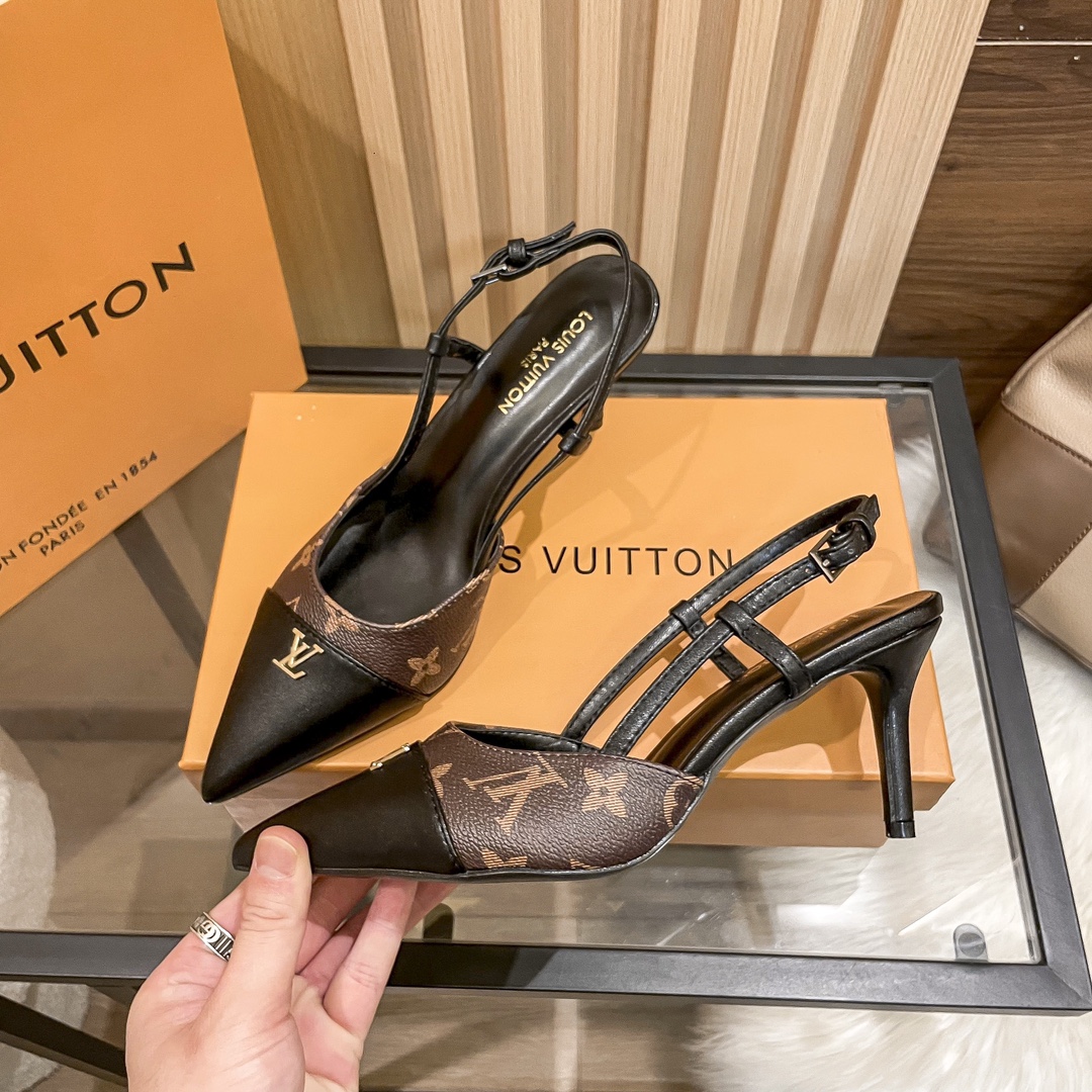 L-V New pointed reading sandals 8 cm