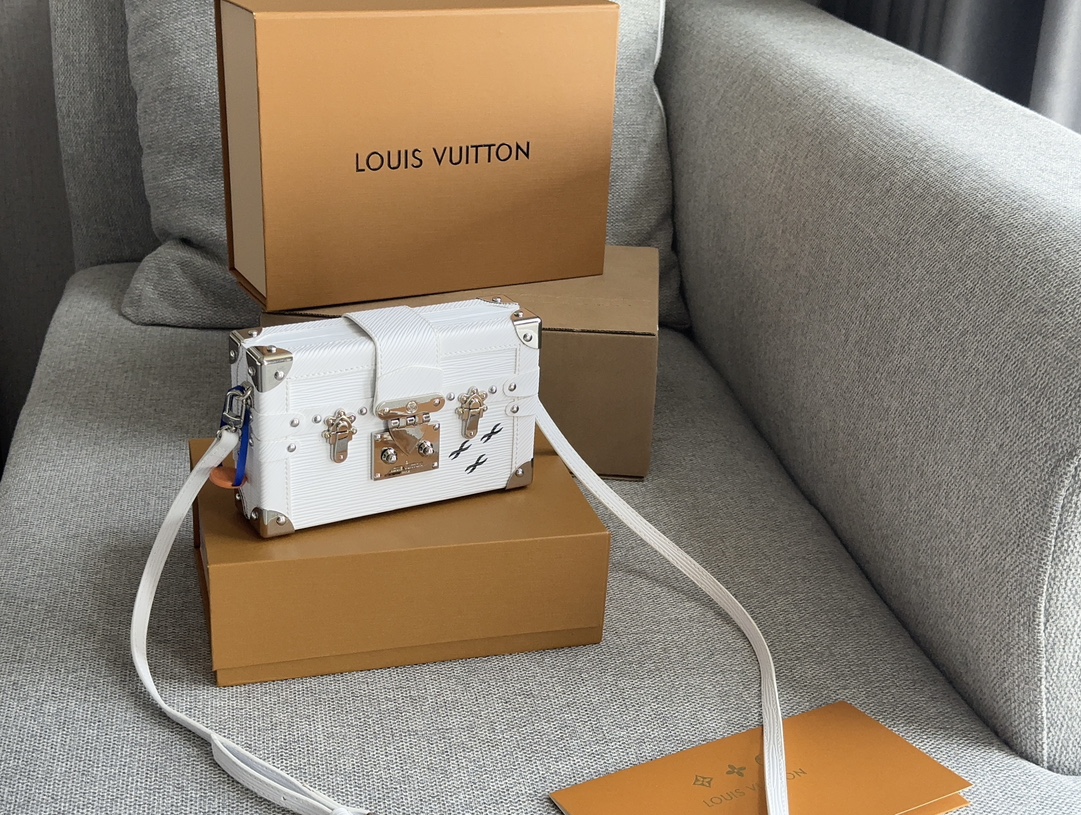 L-V Little box, little Marley