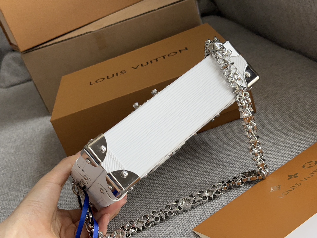 L-V Little box, little Marley