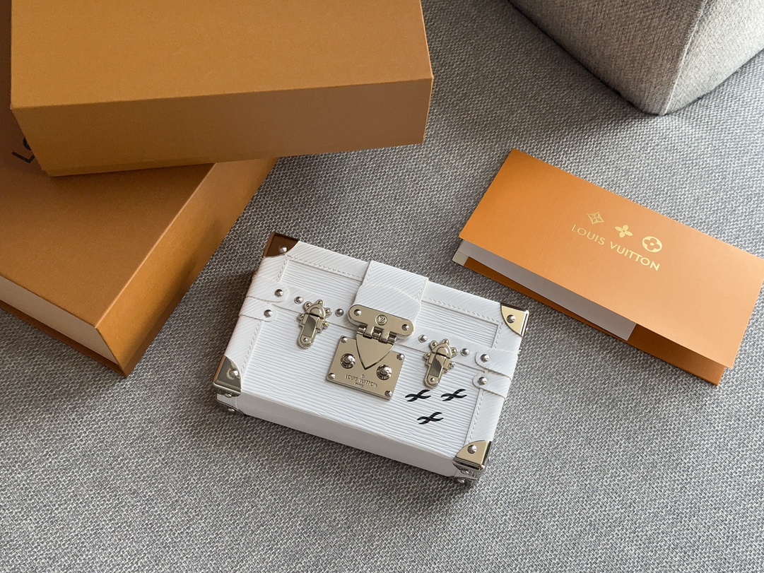 L-V Little box, little Marley