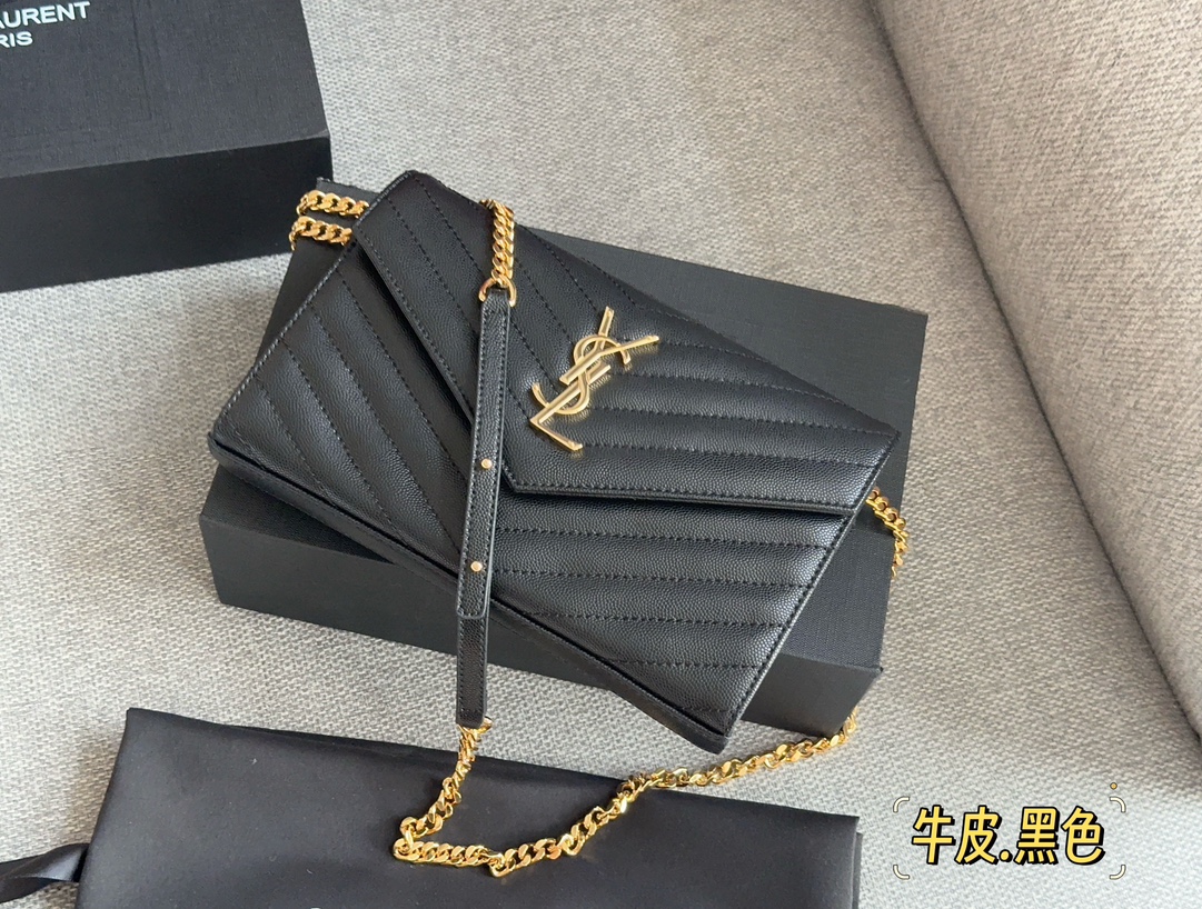 YS-L Woc envelope wrapped caviar cowhide looks very good! Wear resistance and durability!
