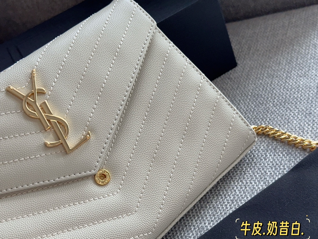 YS-L Woc envelope wrapped caviar cowhide looks very good! Wear resistance and durability!