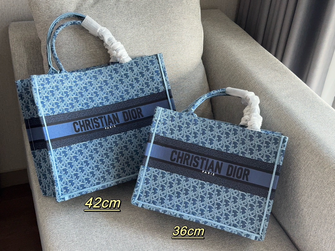 D-R CDBooktote24ss latest shopping bag Three-dimensional embroidery is not ordinary goods