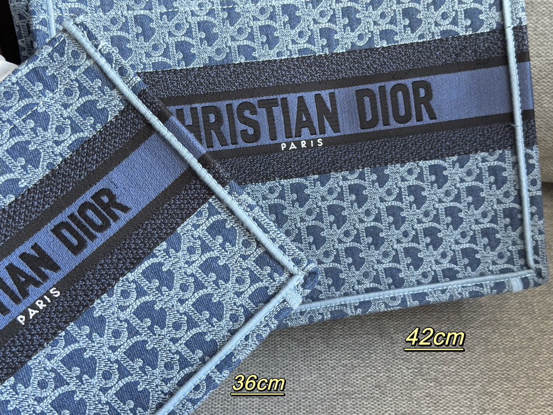 D-R CDBooktote24ss latest shopping bag Three-dimensional embroidery is not ordinary goods