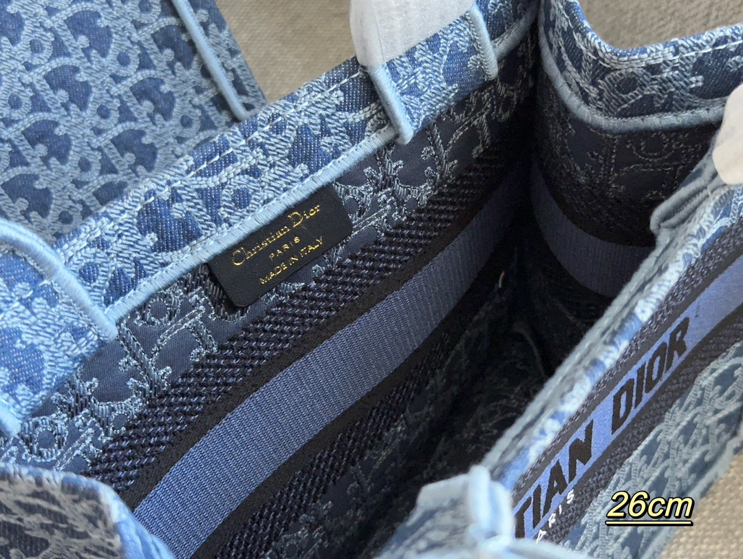 D-R CDBooktote24ss latest shopping bag Three-dimensional embroidery is not ordinary goods