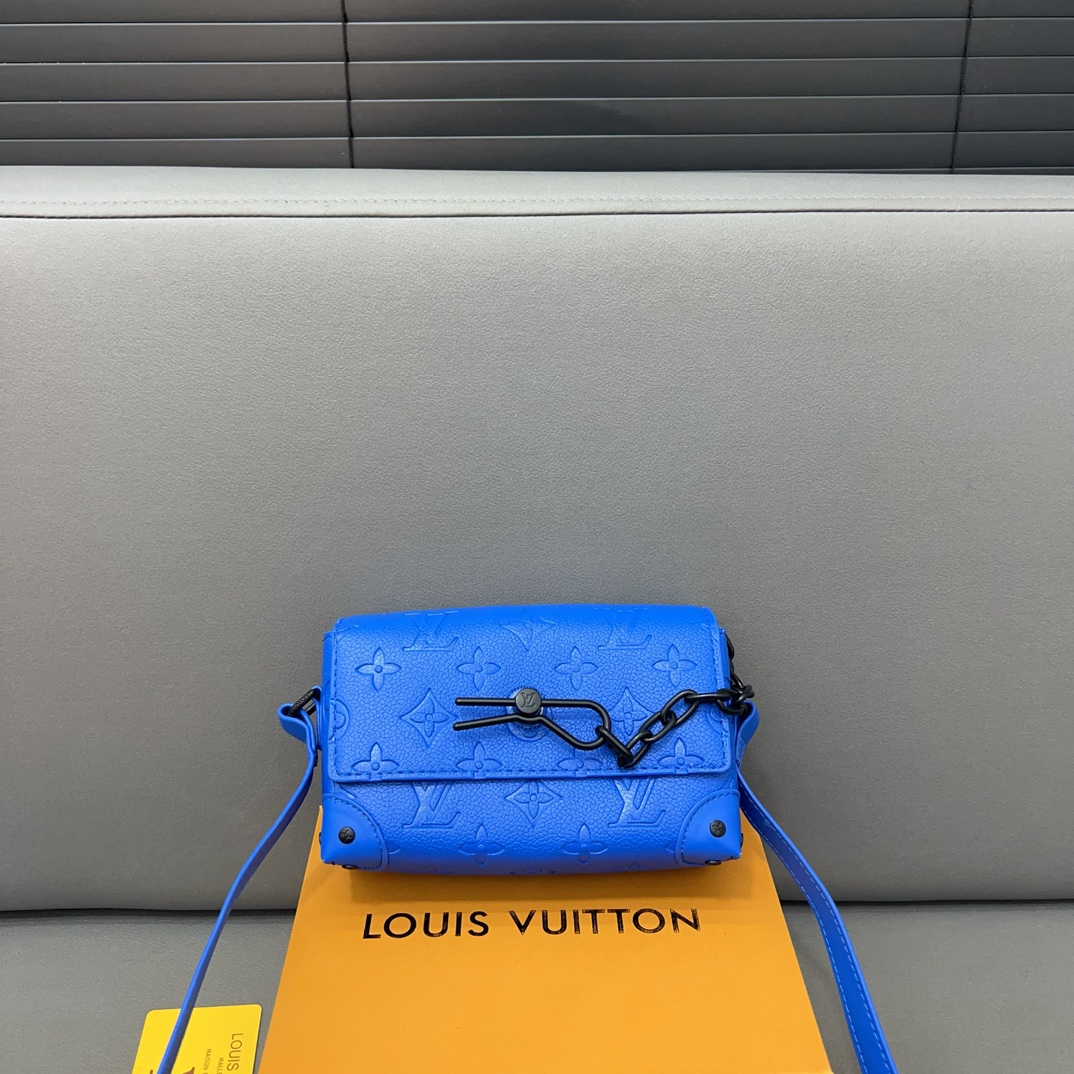 L-V Chain shoulder bag STEAMER messenger bag Crossbody bag unisex exquisite inlay work.