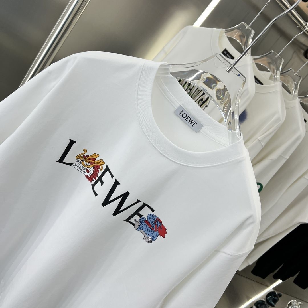 L-E letter T-shirt