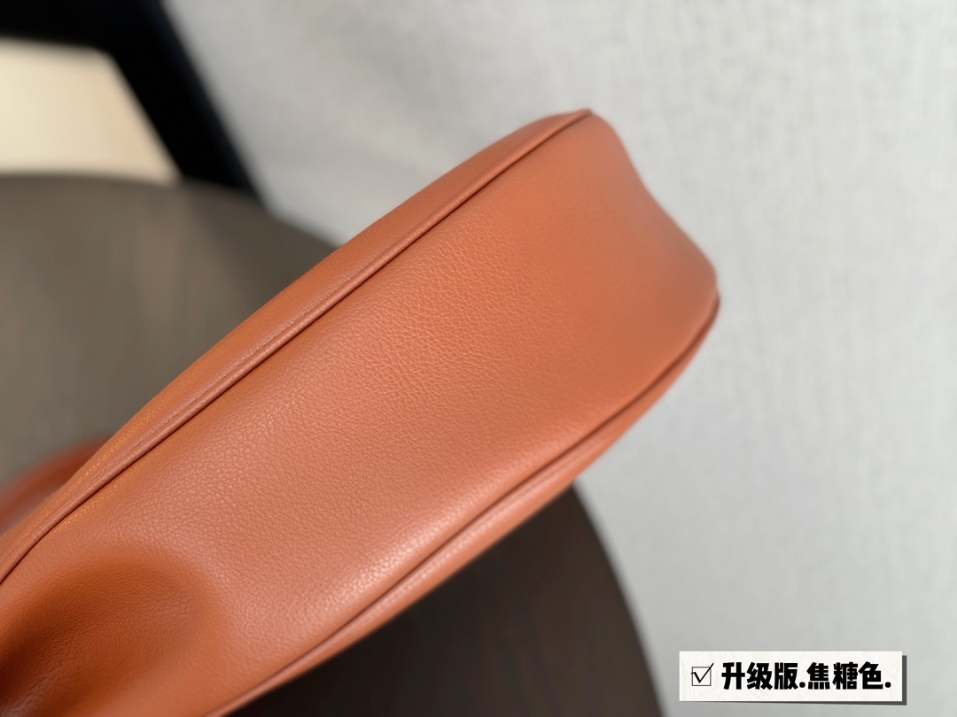 C-E Hobo shopping bag