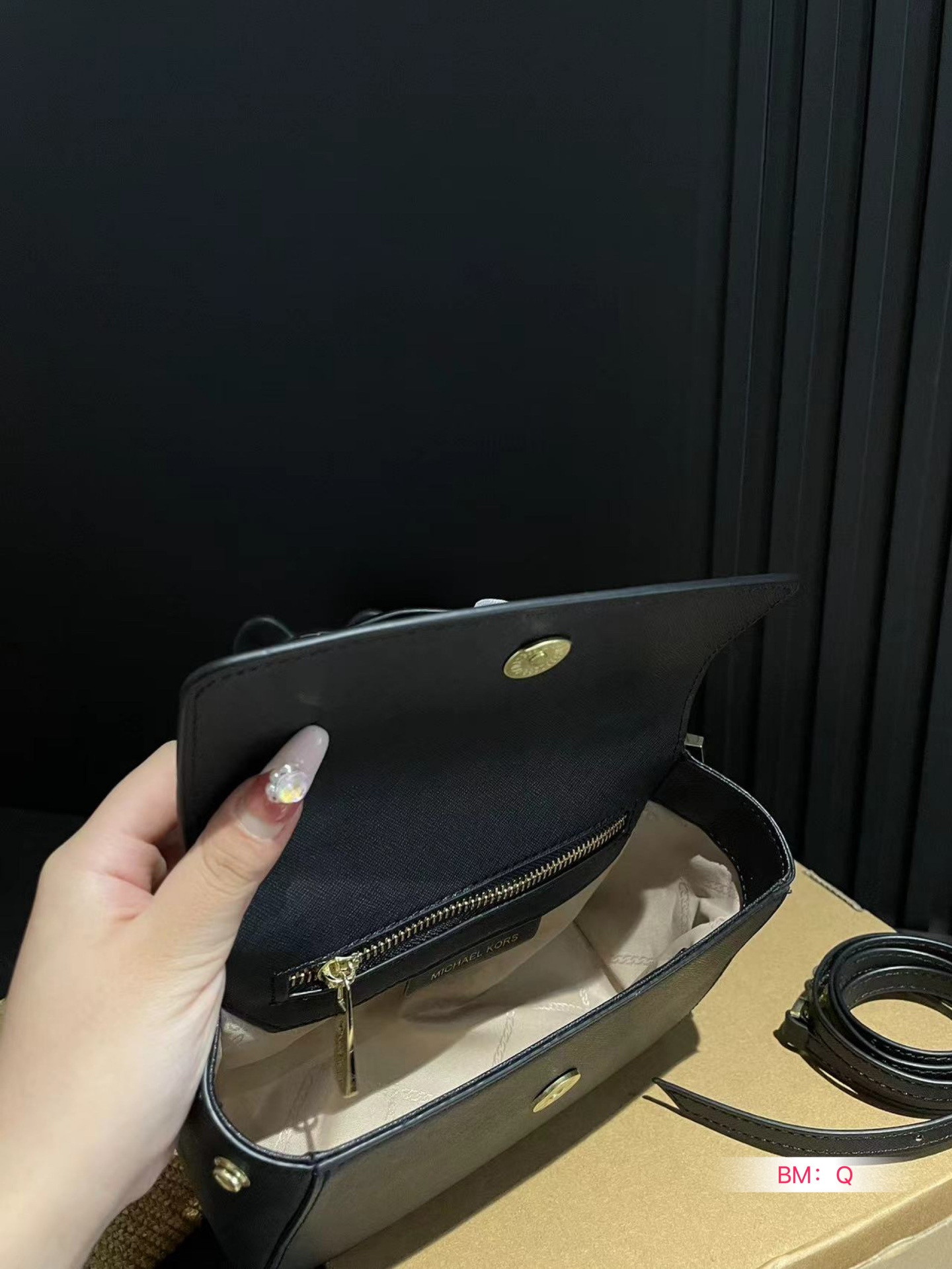 MK Cambridge bag is not new, but it is a classic one, and it is hold when going to work and shopping.