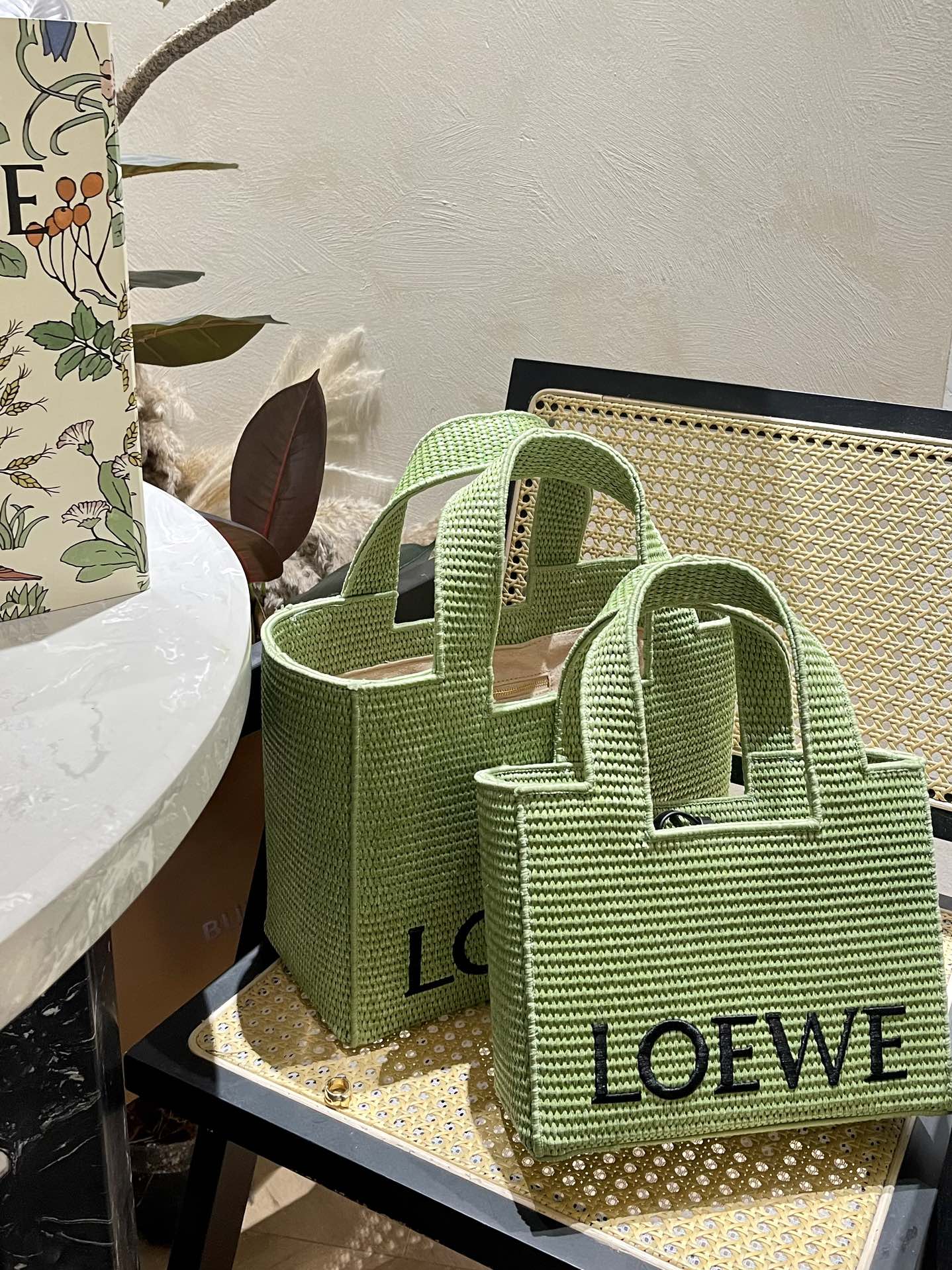 L-E Embroidered logo straw bag basket tote bag tote
