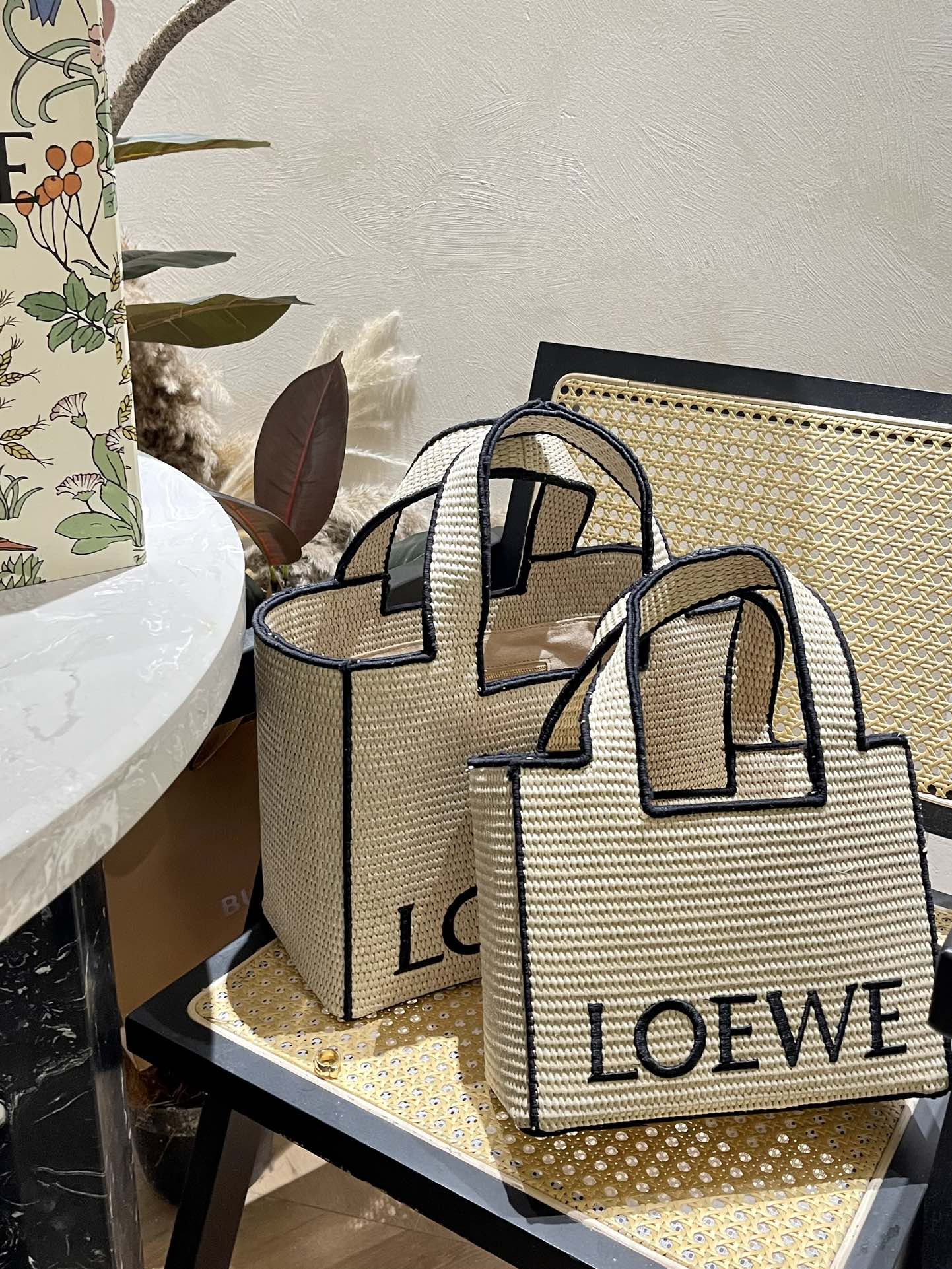 L-E Embroidered logo straw bag basket tote bag tote