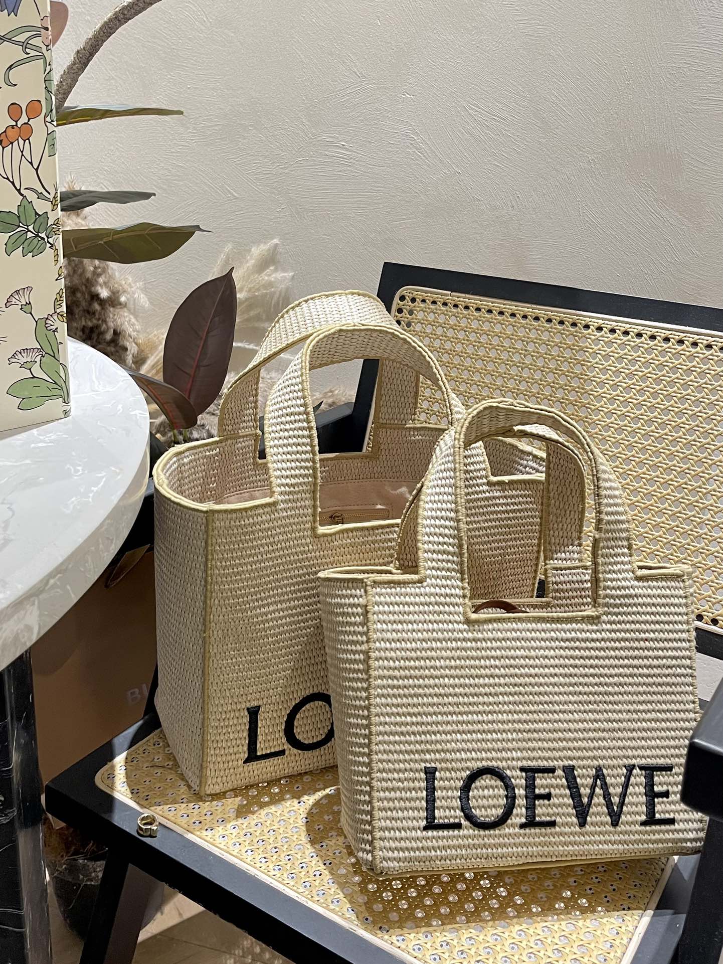 L-E Embroidered logo straw bag basket tote bag tote