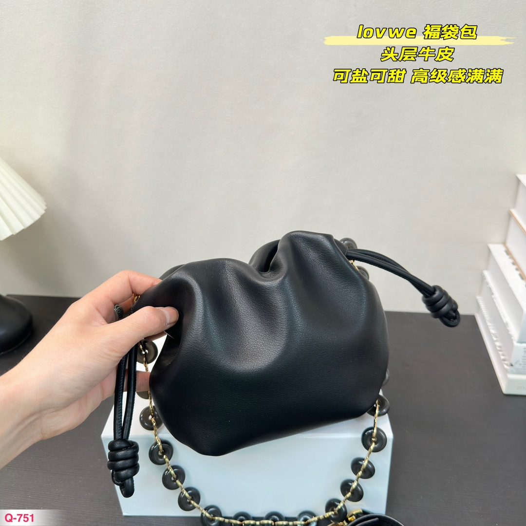 L-E Flamenco cowhide blessing bag