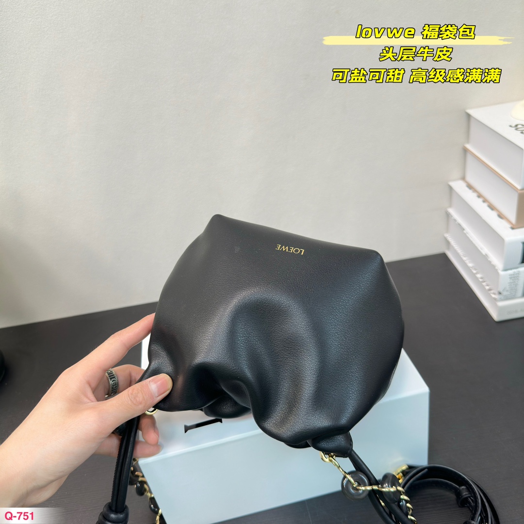 L-E Flamenco cowhide blessing bag