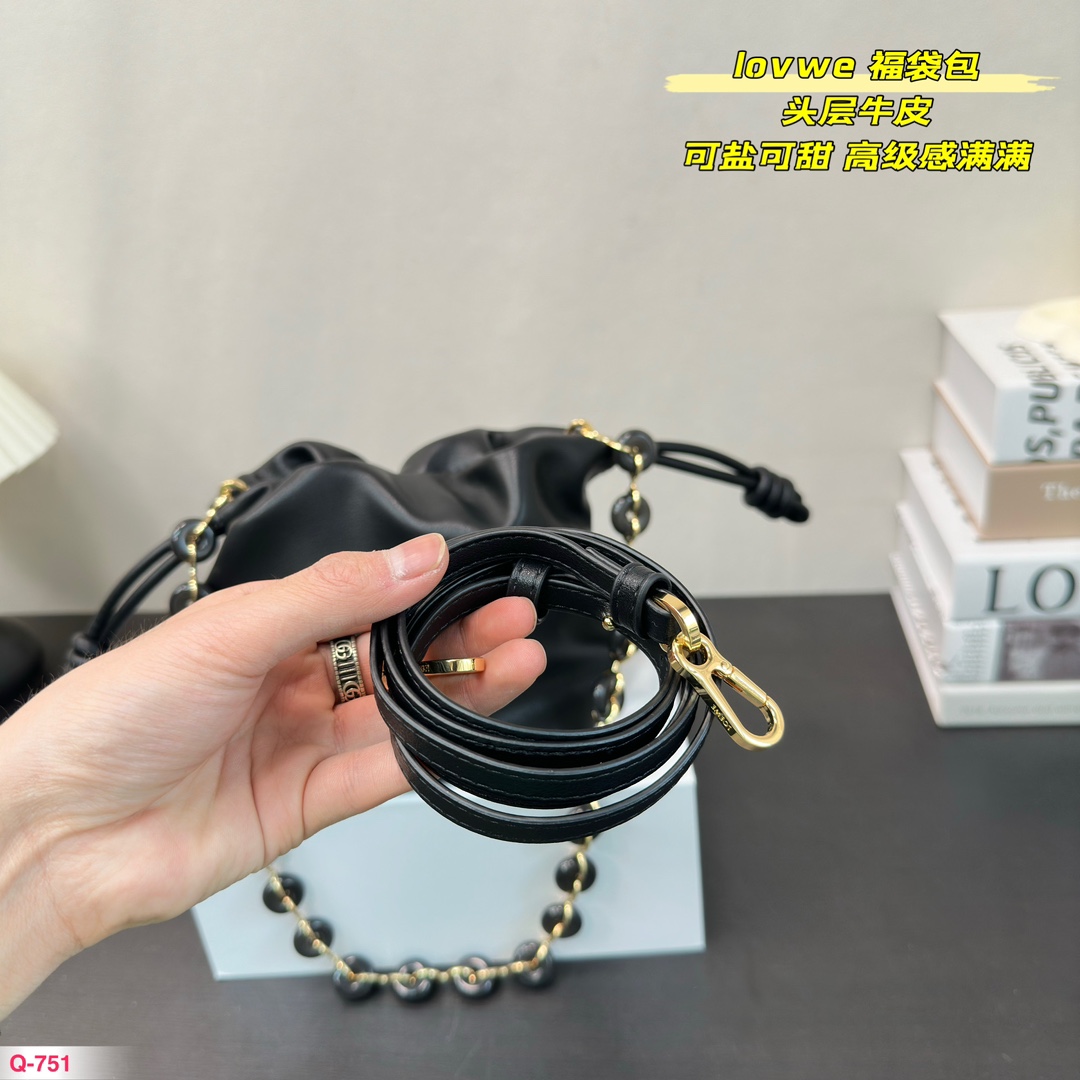 L-E Flamenco cowhide blessing bag