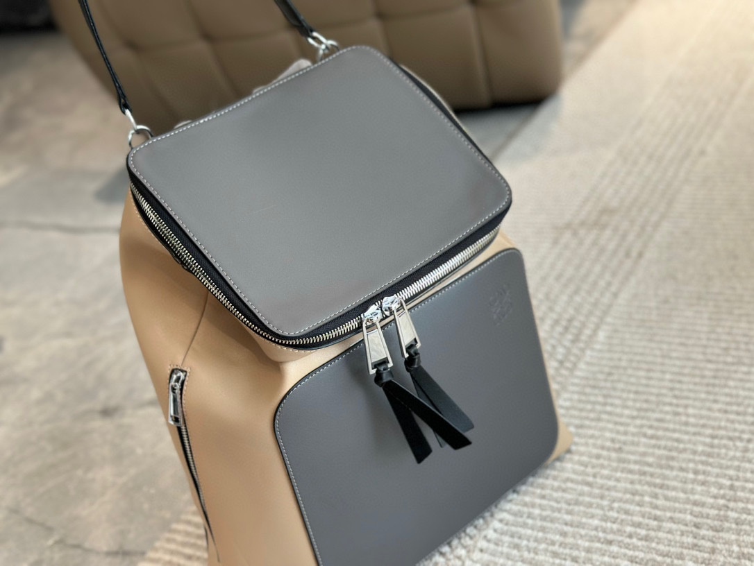 L-E Goya Small Backpack New Men's Backpack Men's Backpack