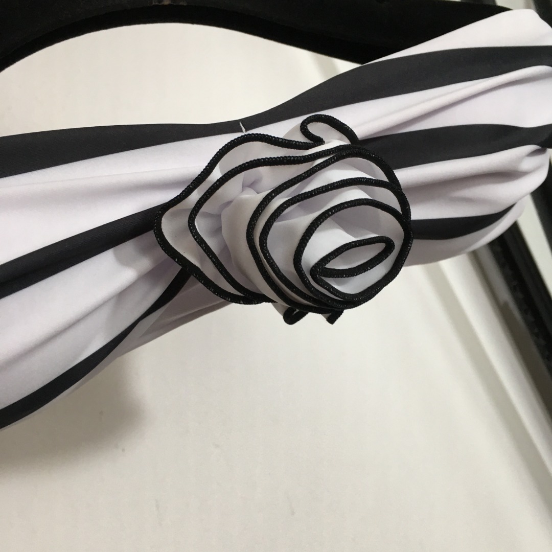 V-NO New bikini split swimsuit suit