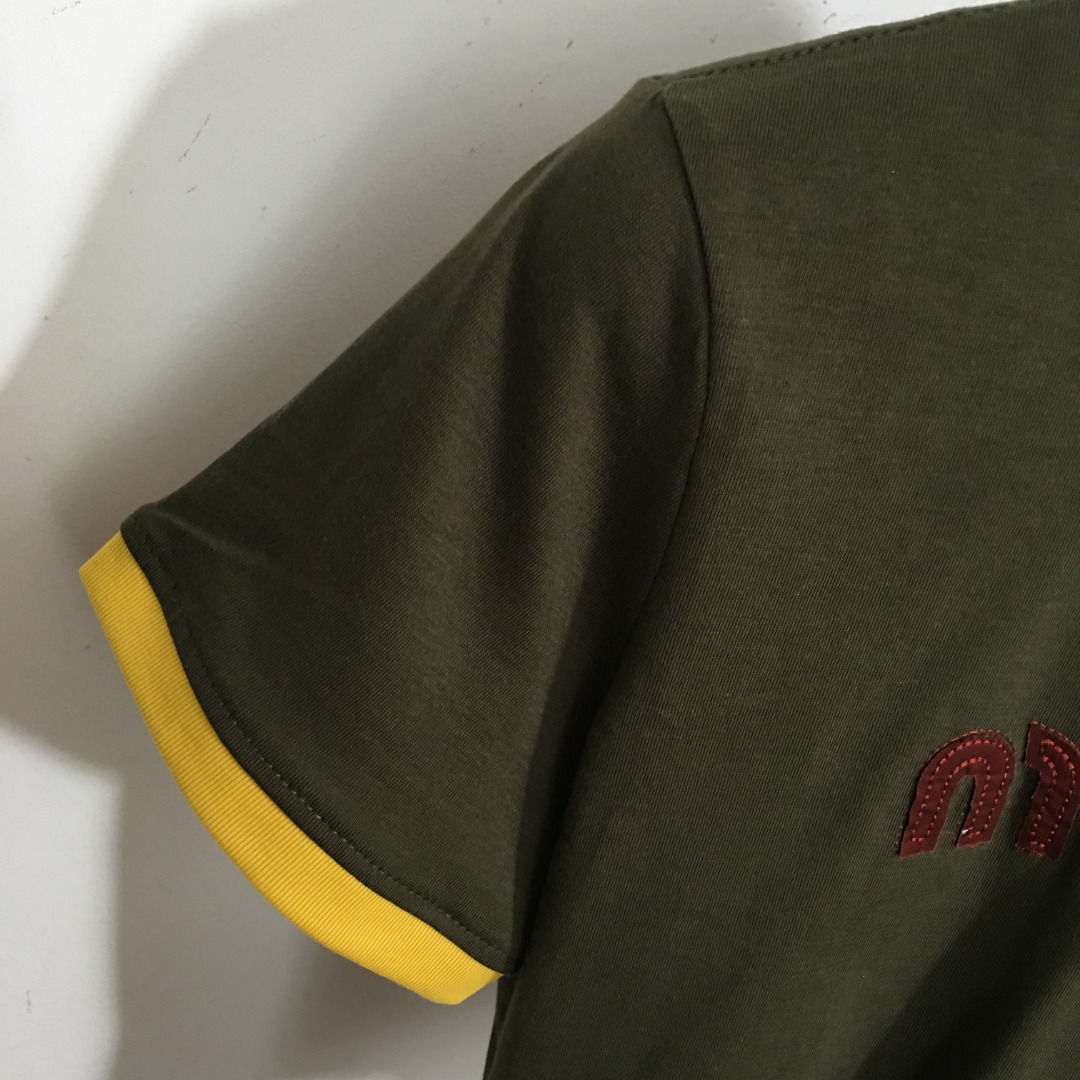 MIU New embroidered letter patch short navel short sleeve T-shirt