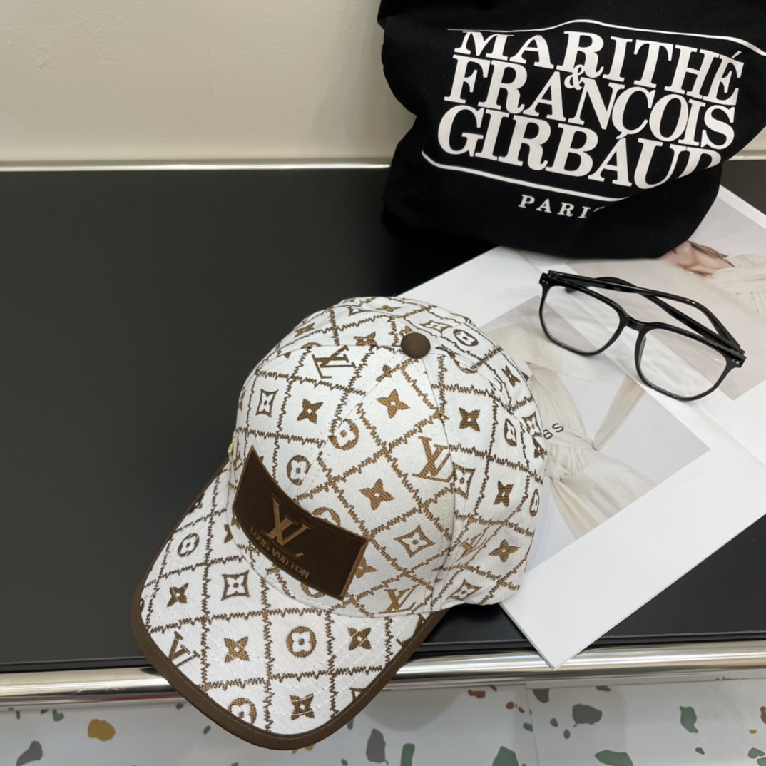 L-V 2024 new original baseball cap, 1:1 mold opening at the counter, excellent quality, and adjustable base head circumference of 57.