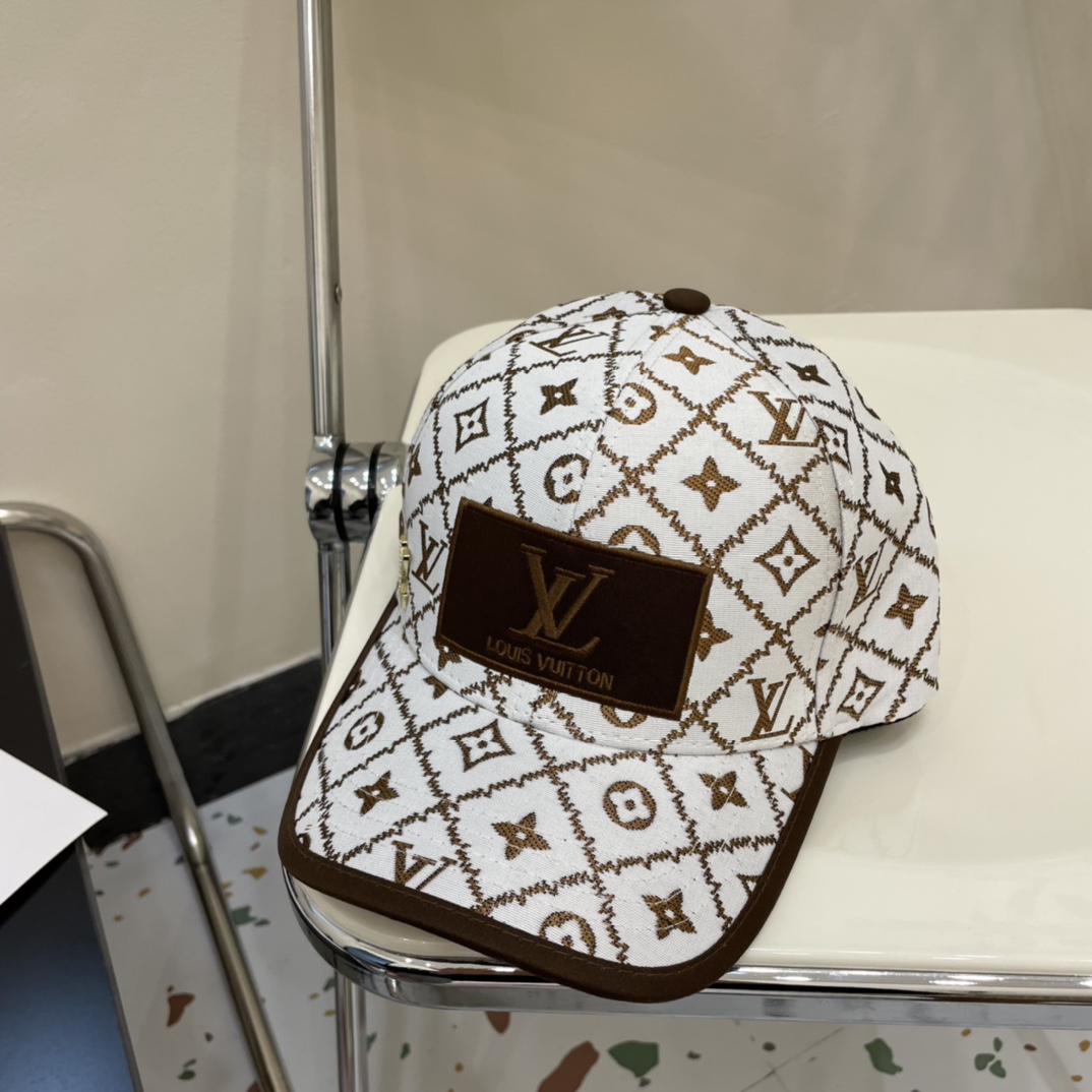 L-V 2024 new original baseball cap, 1:1 mold opening at the counter, excellent quality, and adjustable base head circumference of 57.