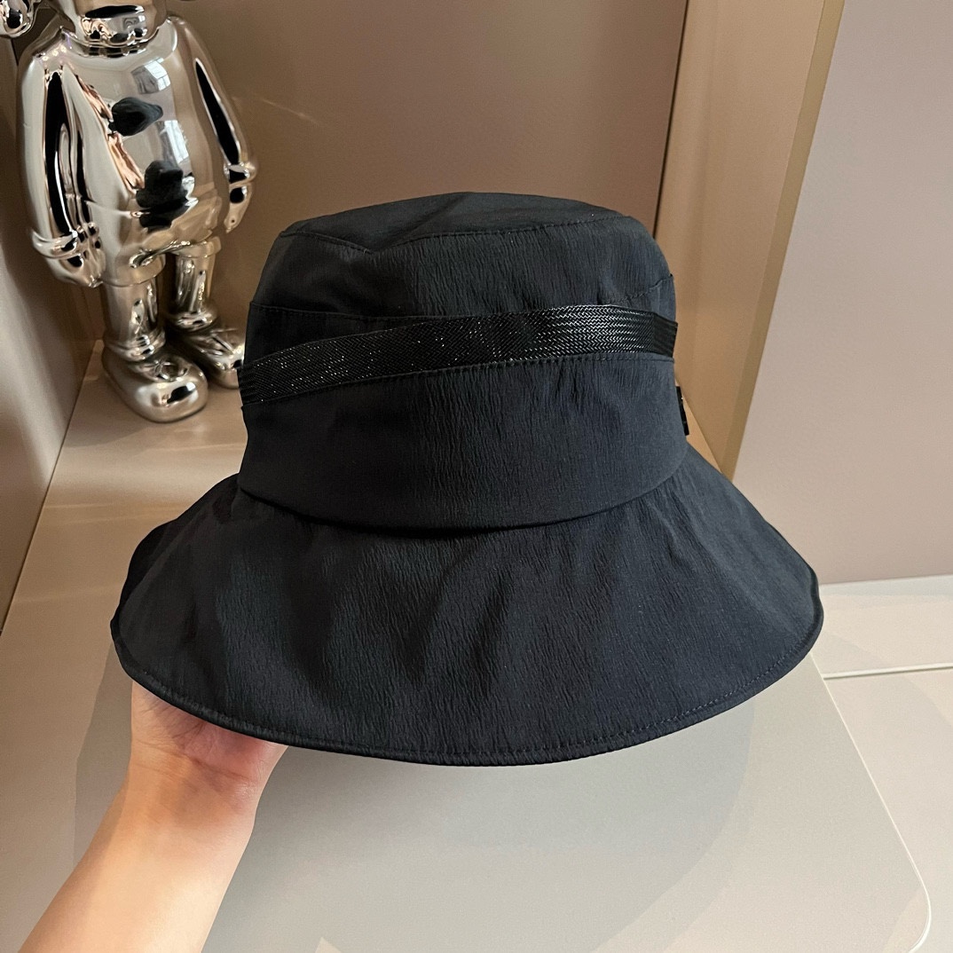 L-V Fisherman's hat, simple and versatile, head circumference 57cm.