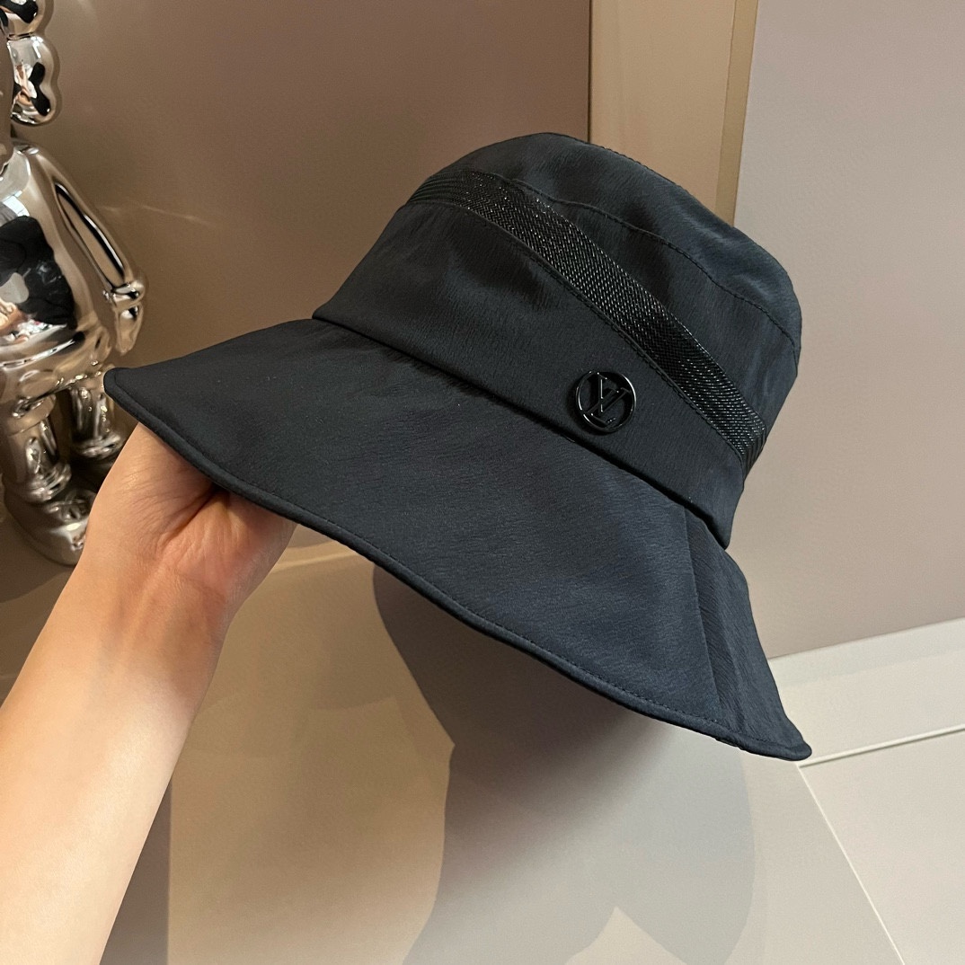 L-V Fisherman's hat, simple and versatile, head circumference 57cm.