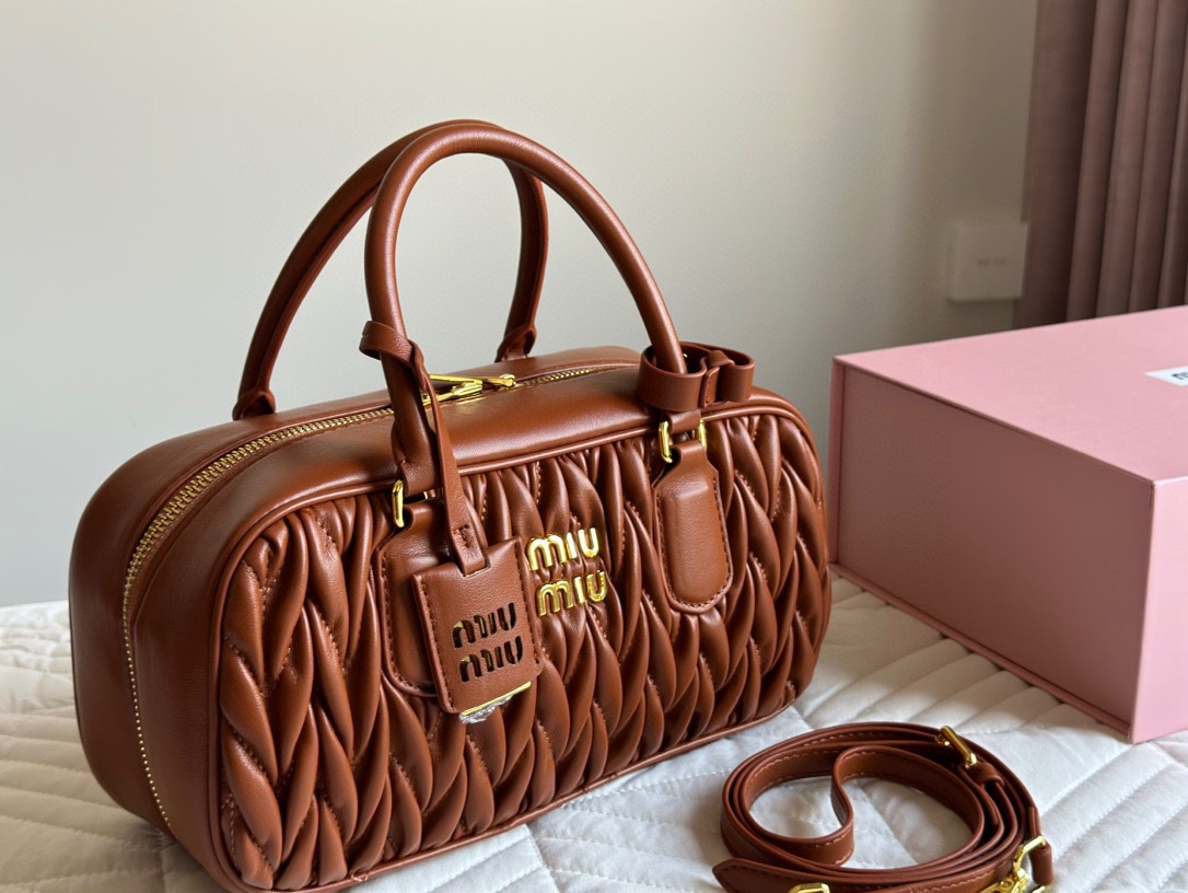 MIU Bowling bags are just sweet.