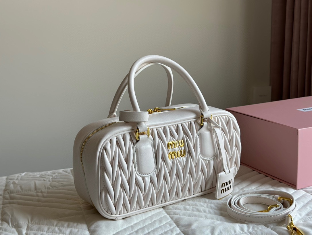 MIU Bowling bags are just sweet.