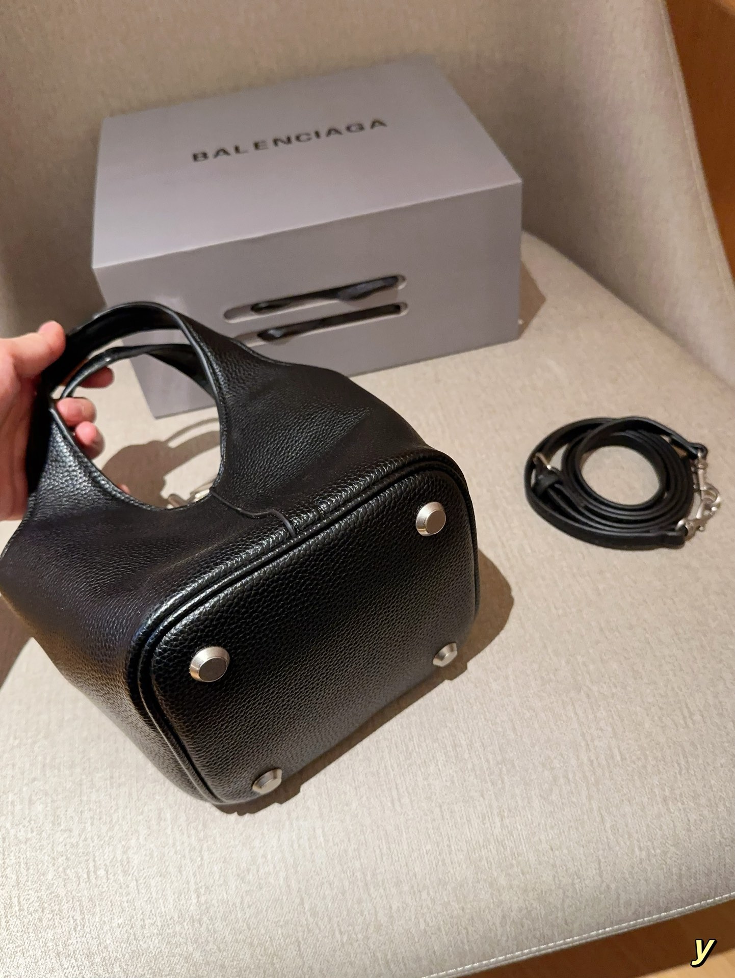 B-A 24 new locker lock bag hobo portable bucket bag Size 18×16×18