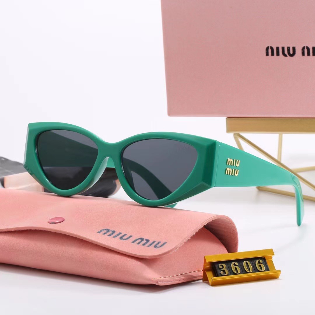 MIU SUNGLASSES WITH BOX
