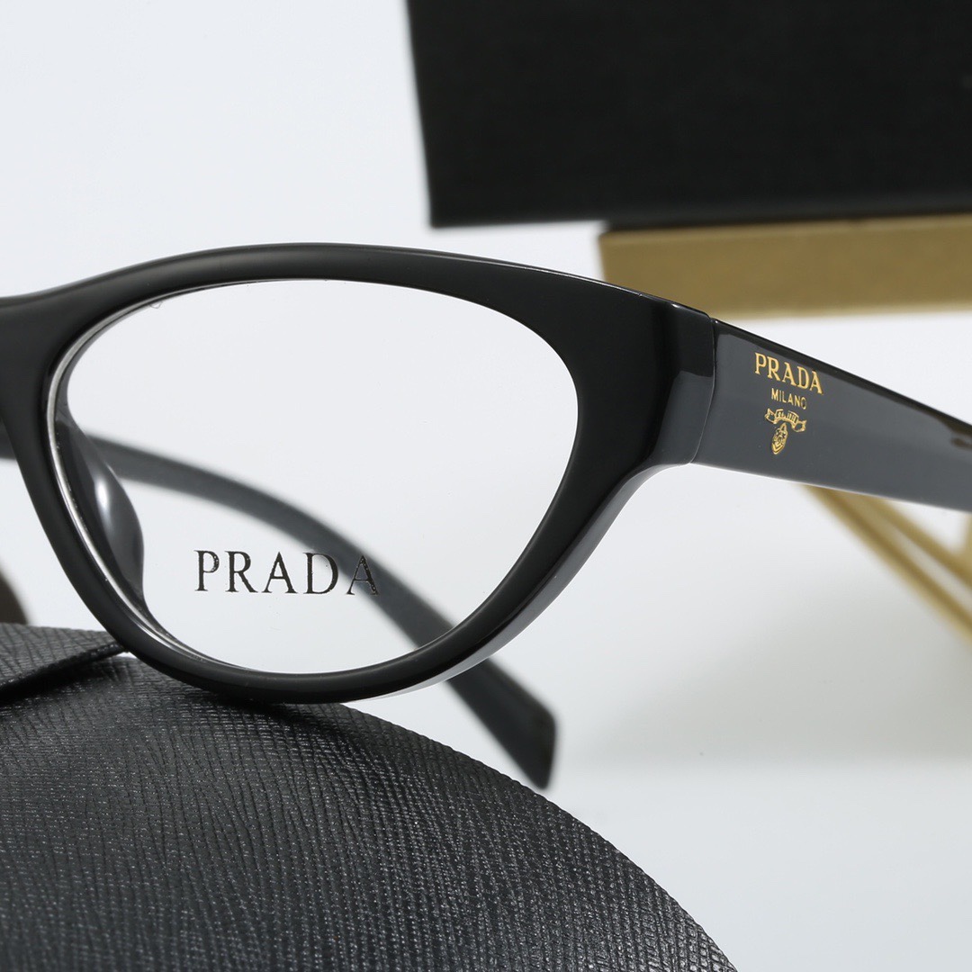 P-A sunglasses with box