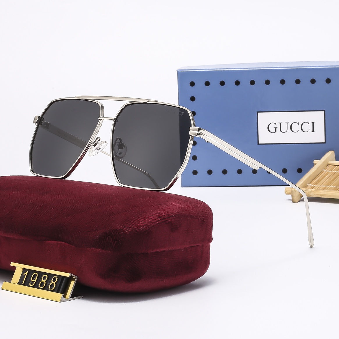 G-G  sunglasses with box