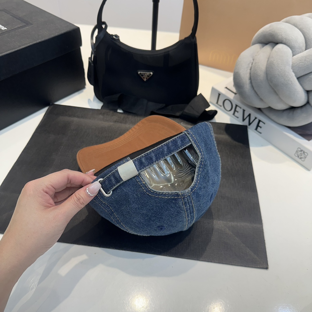 YS-L The new classic denim two-color counter with the same baseball cap, the details are exquisite, classic men and women, trendy! Super hot