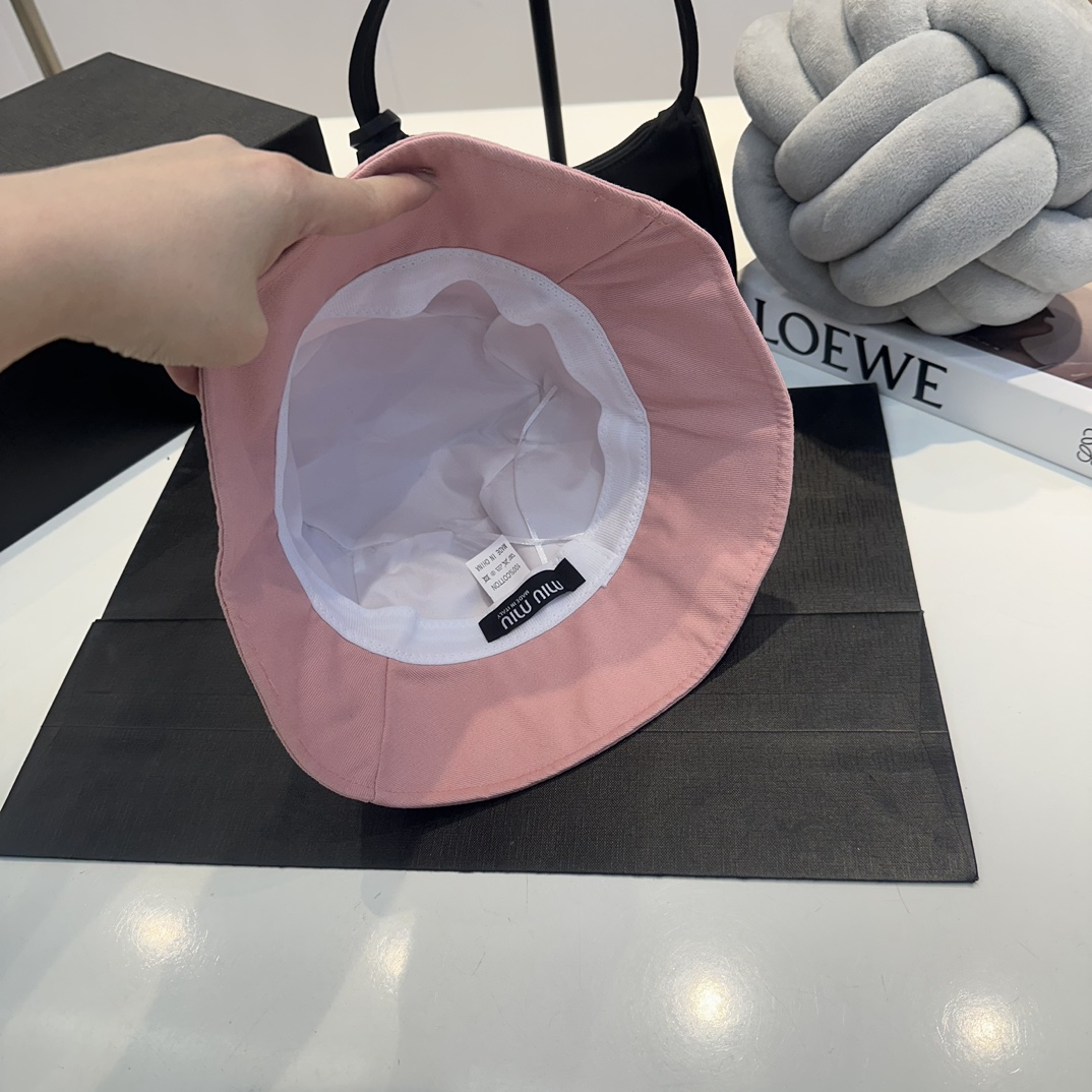 MIU New fisherman's hat, pure cotton fabric, official new style, exclusive custom cloth hat, head circumference 57cm.