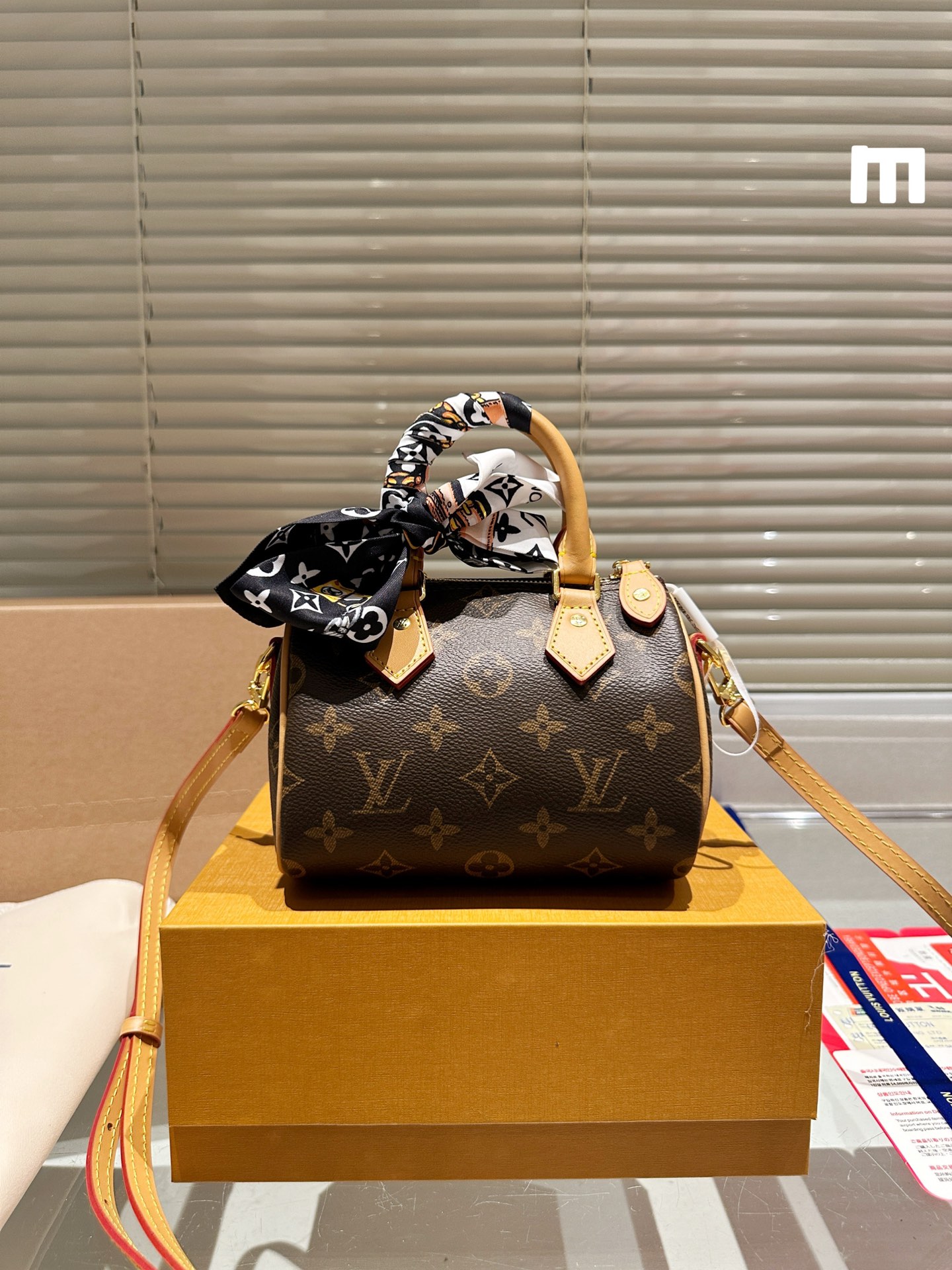 L-V New series pillow bags and handbags,
