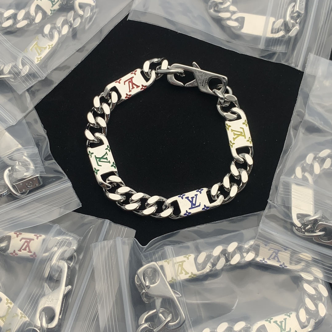 L-V New bracelet