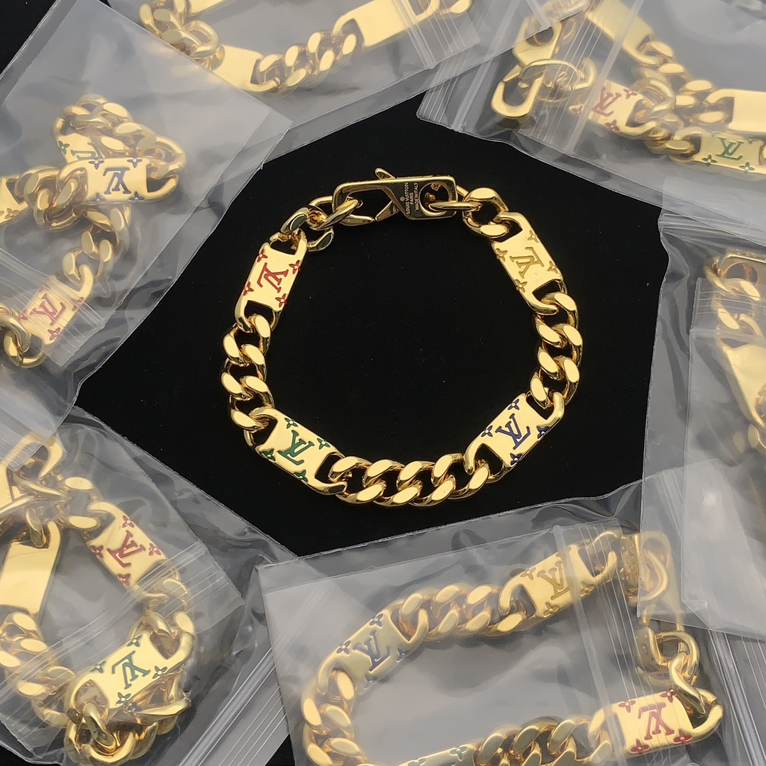 L-V New bracelet