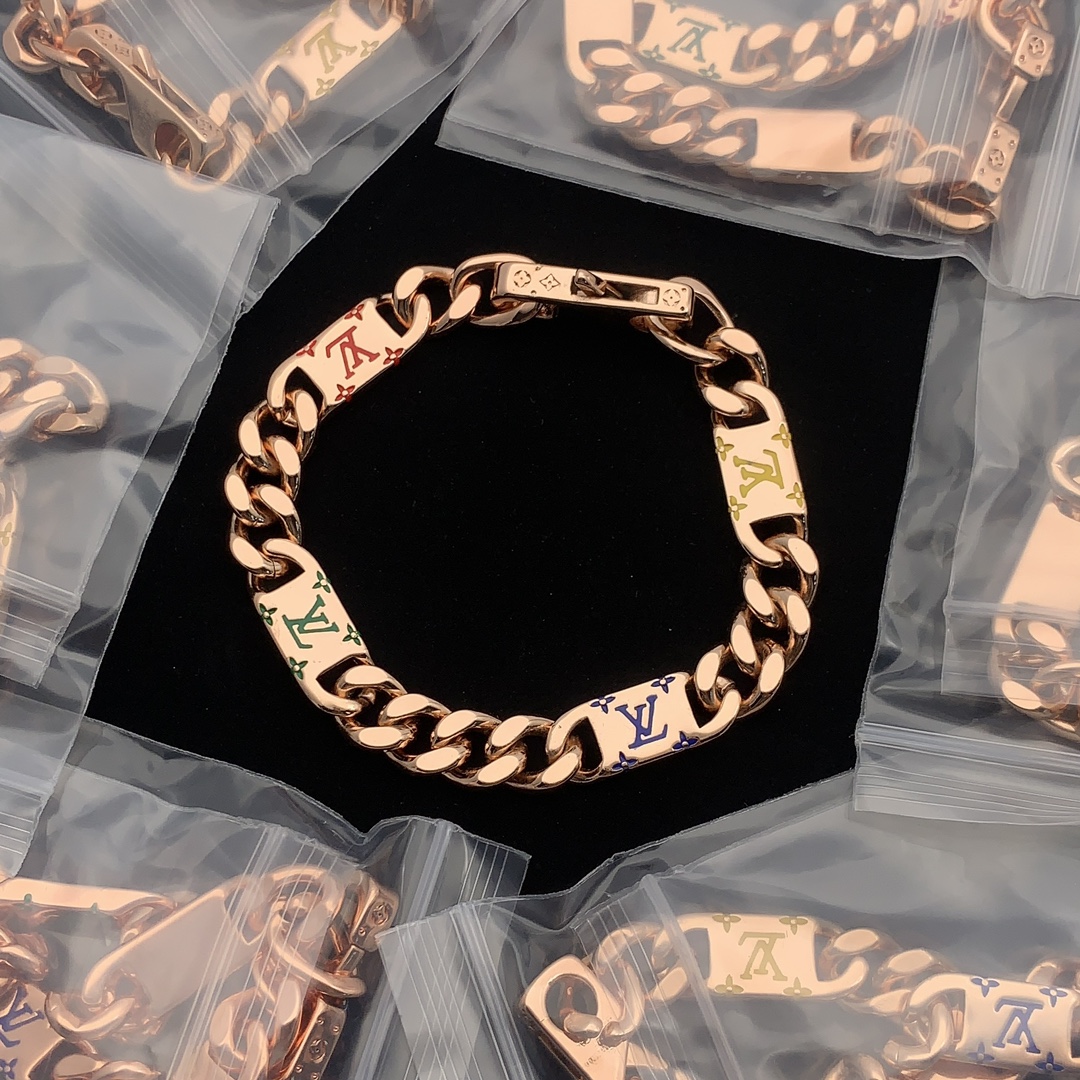 L-V New bracelet
