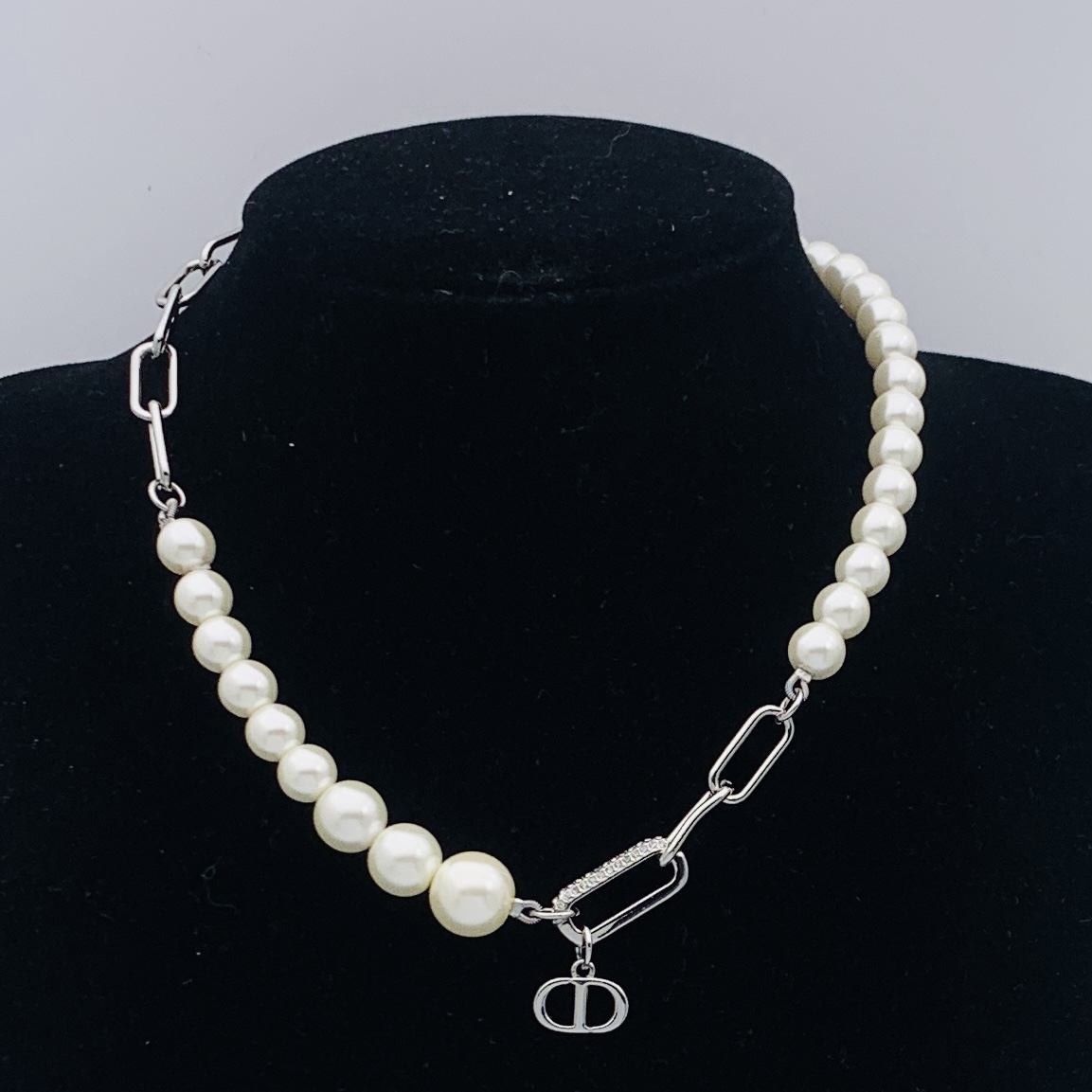 D-R New necklace