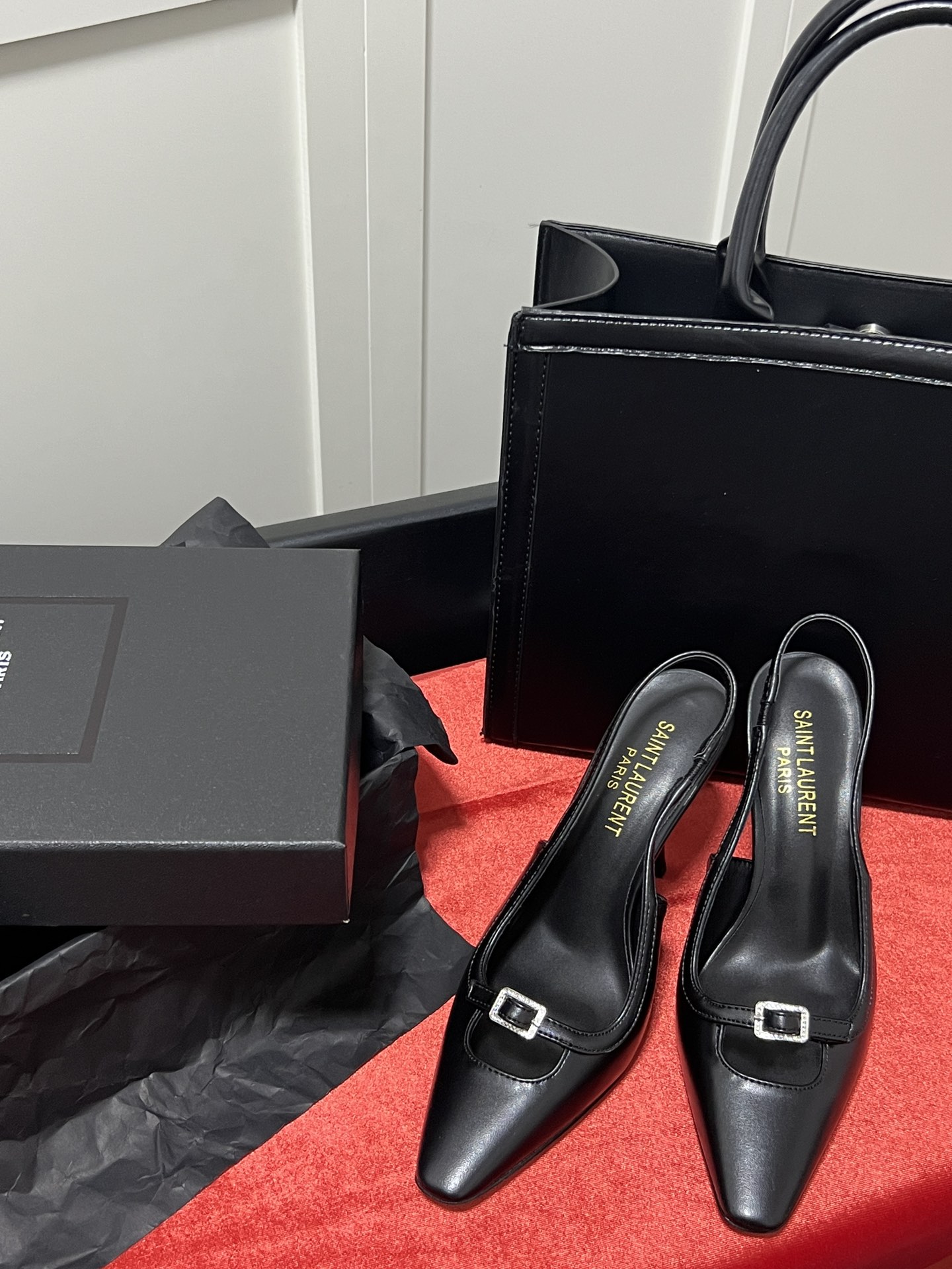 YS-L Sandals with high heels at the back