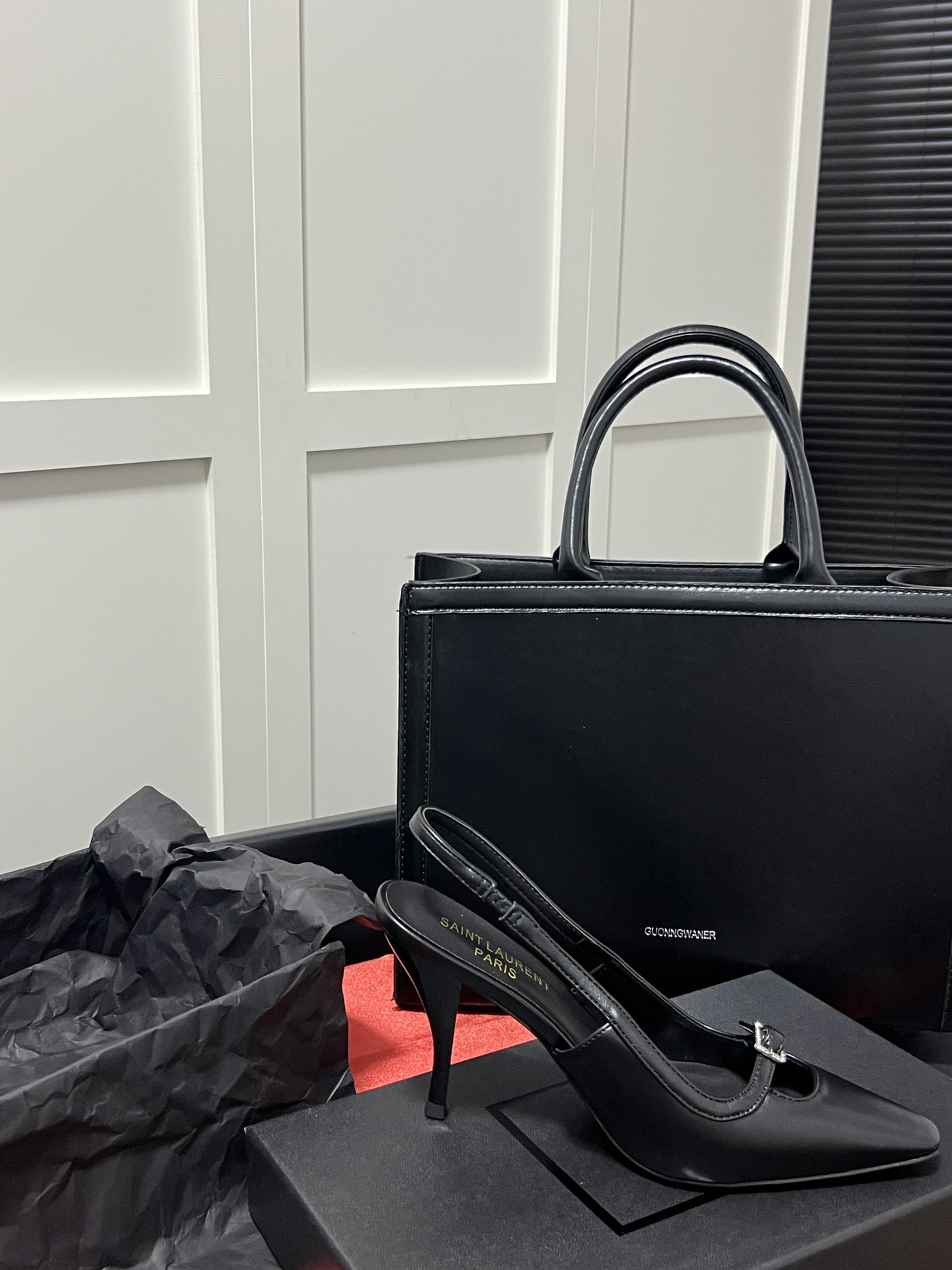 YS-L Sandals with high heels at the back