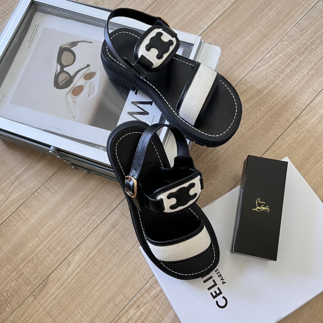 C-E Early summer sandals