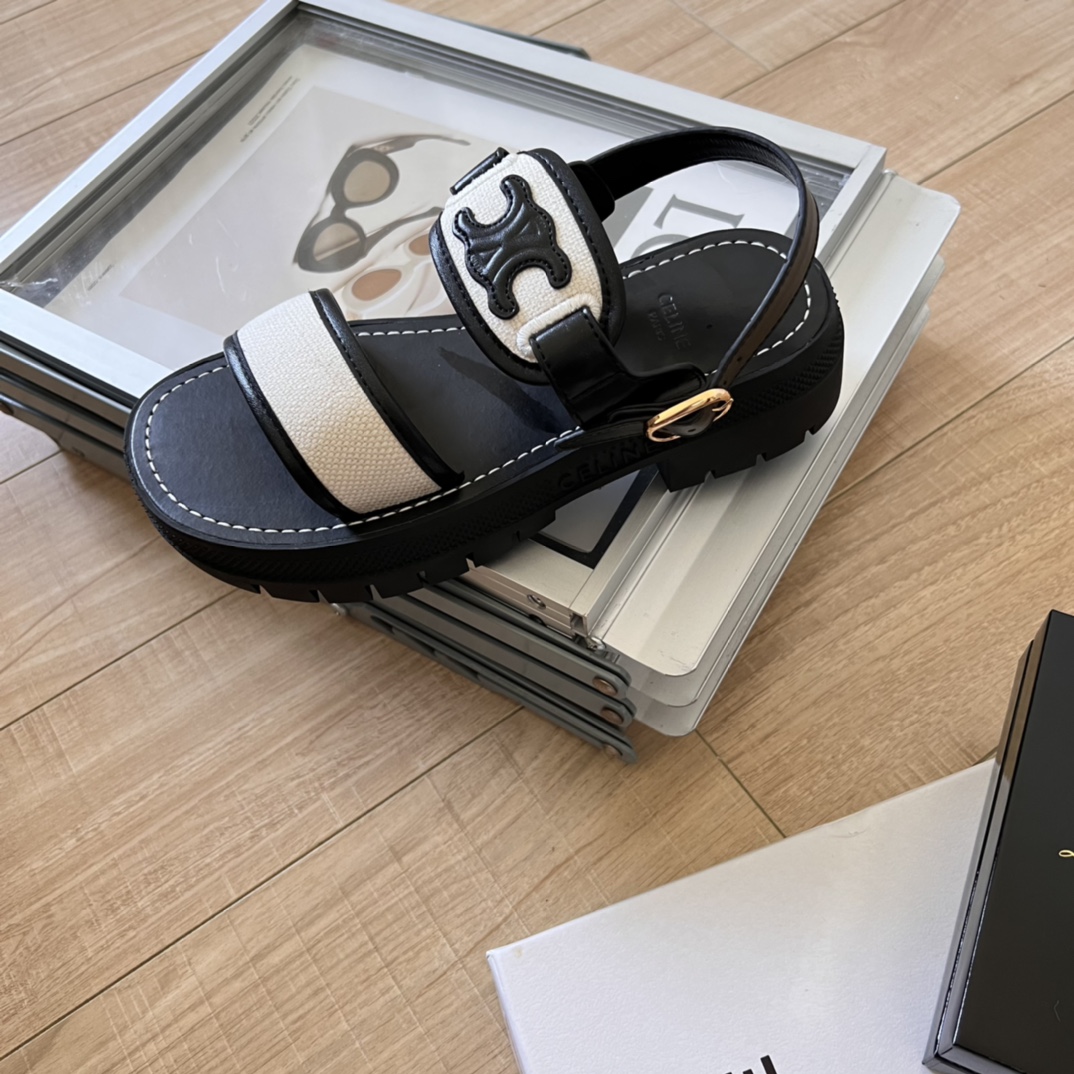 C-E Early summer sandals