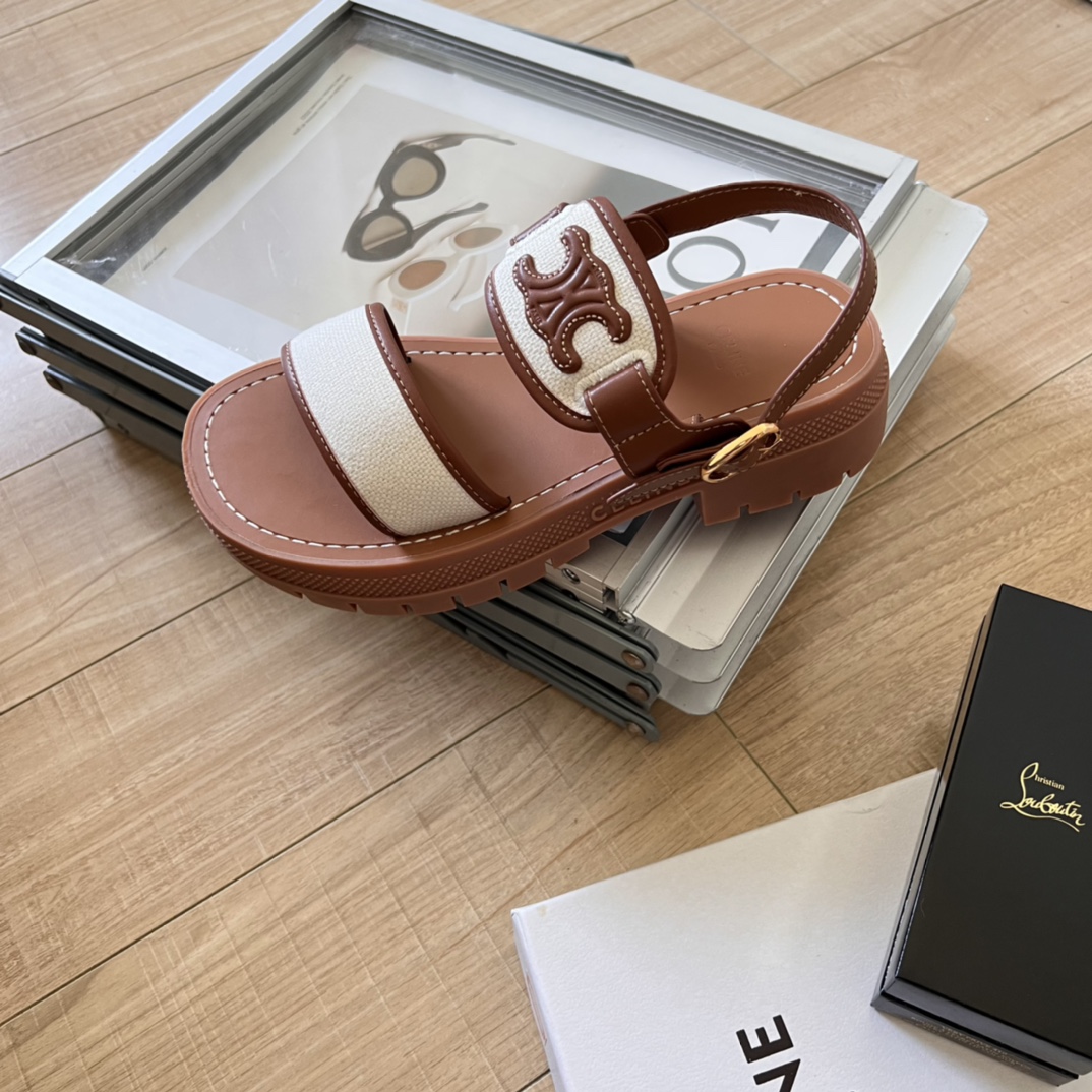 C-E Early summer sandals