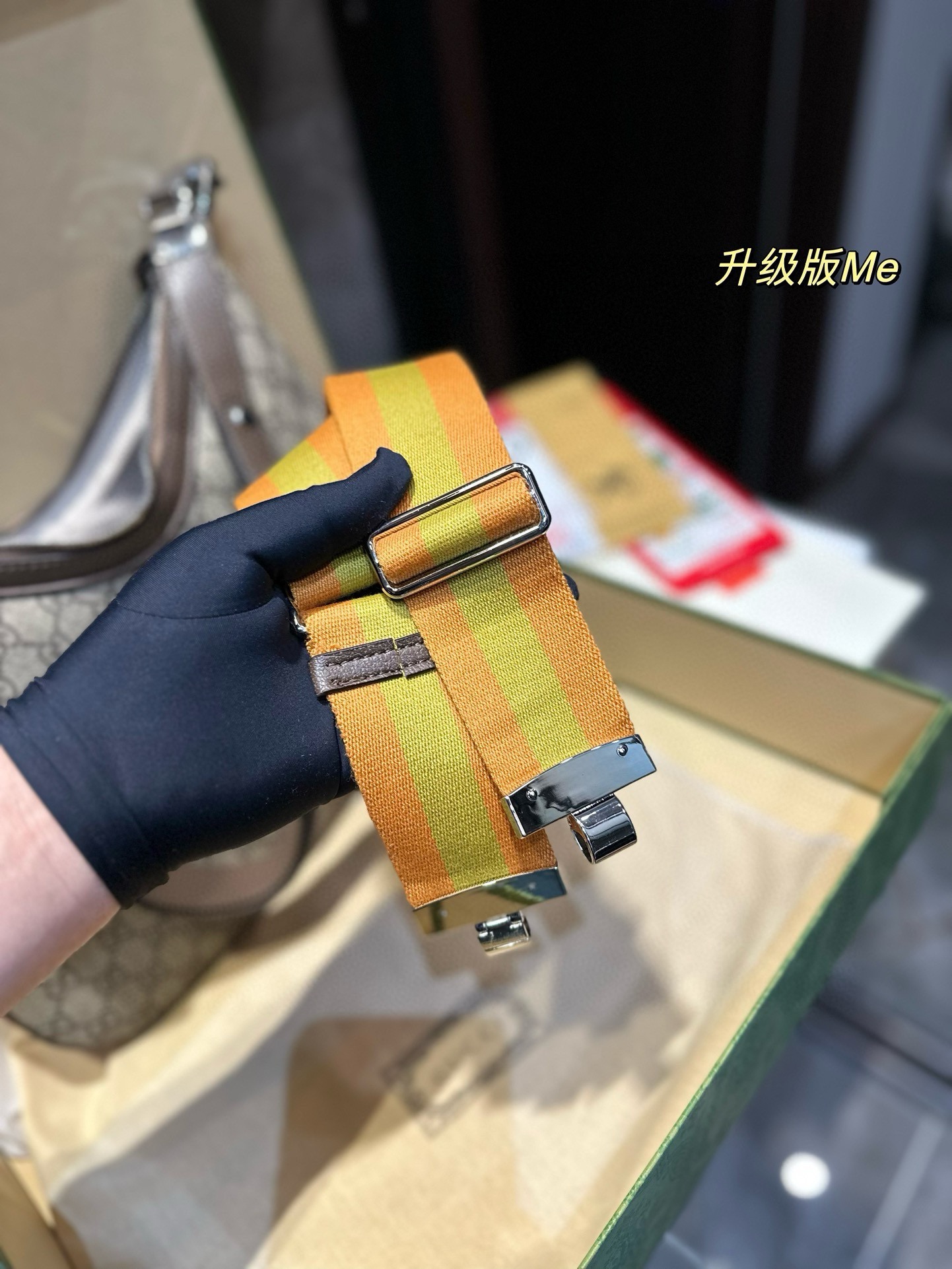  G-G  Attaché unlocks the trend password that modern and fashionable girls should have.