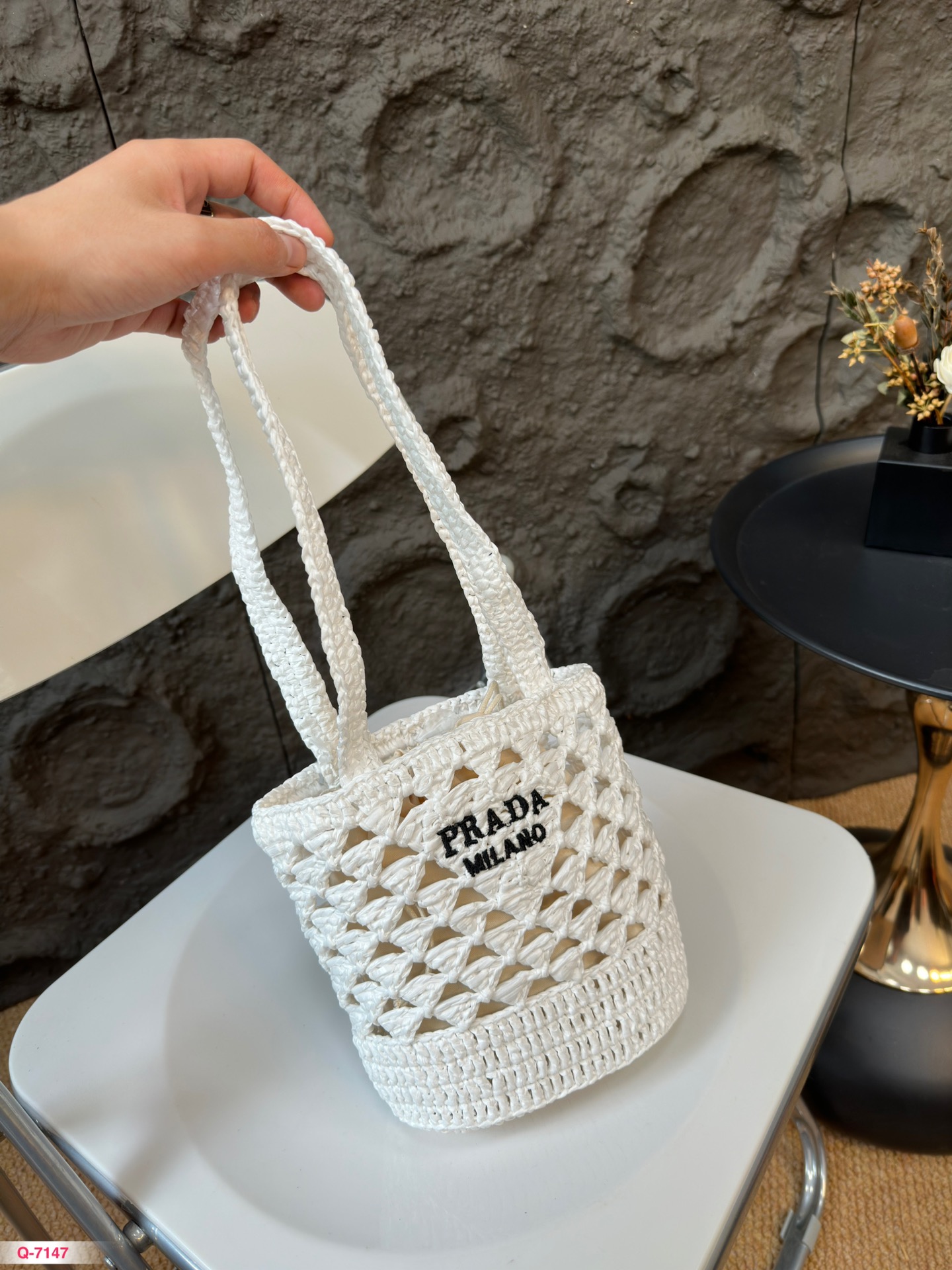 P-A Woven tote bag, a bag of love at first sight.